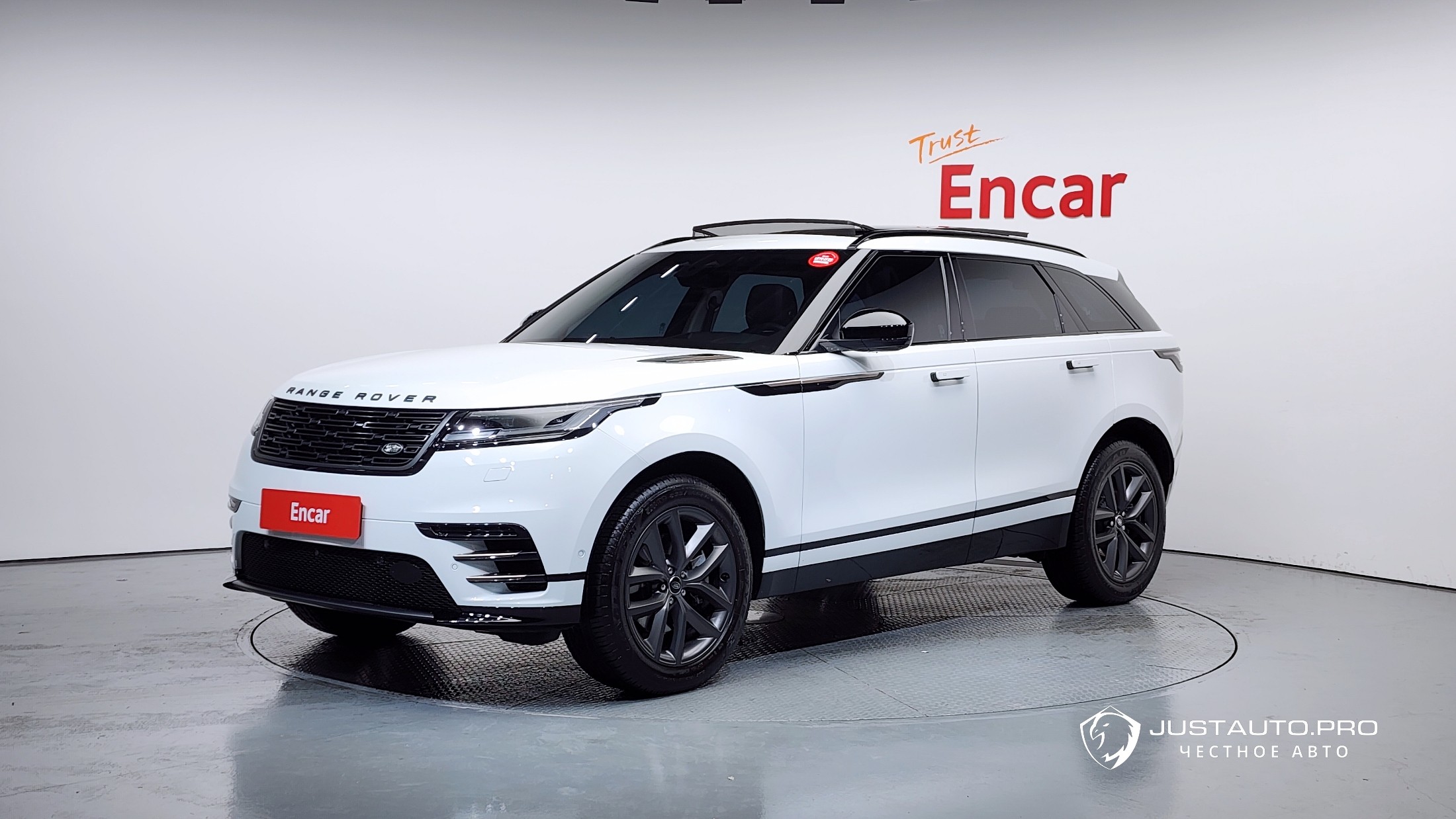 Автомобиль Land Rover Range Rover Velar