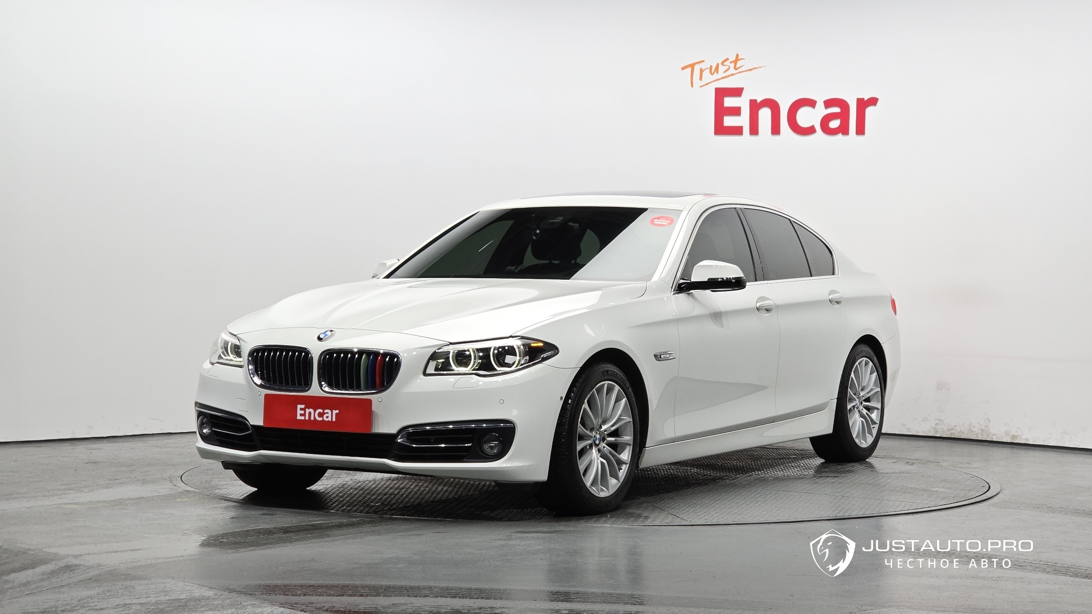 Автомобиль BMW 5-Series