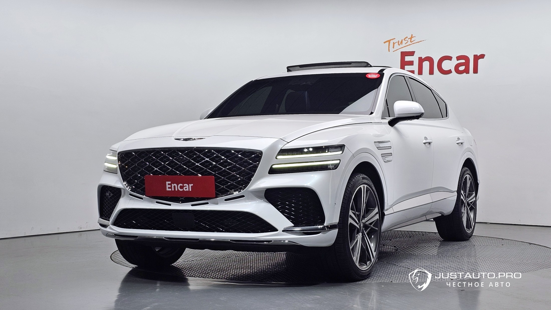 Автомобиль Genesis GV80