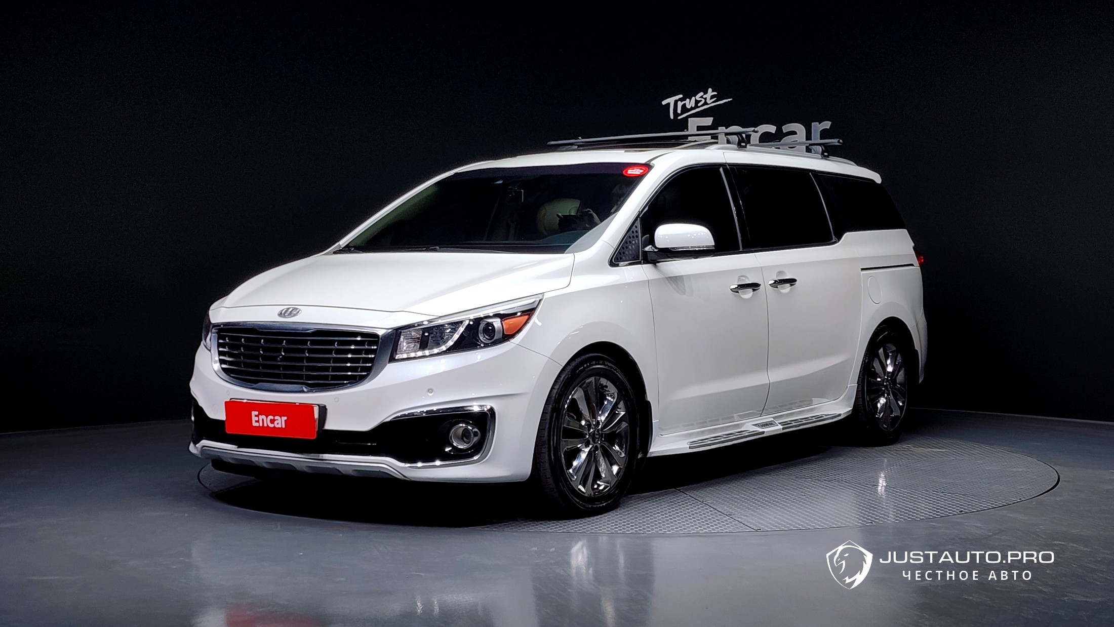 Автомобиль Kia Canival