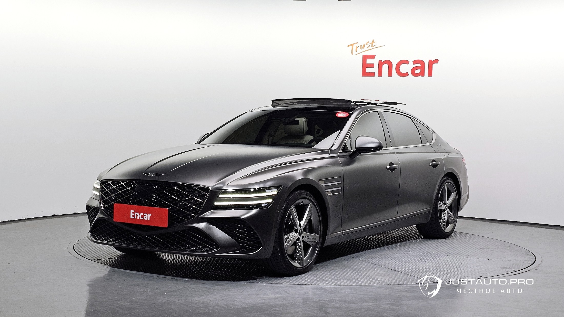 Автомобиль Genesis G80