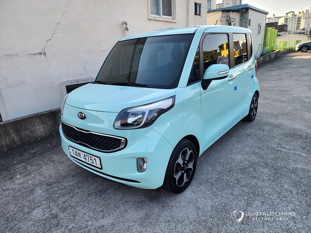 Автомобиль Kia RAY