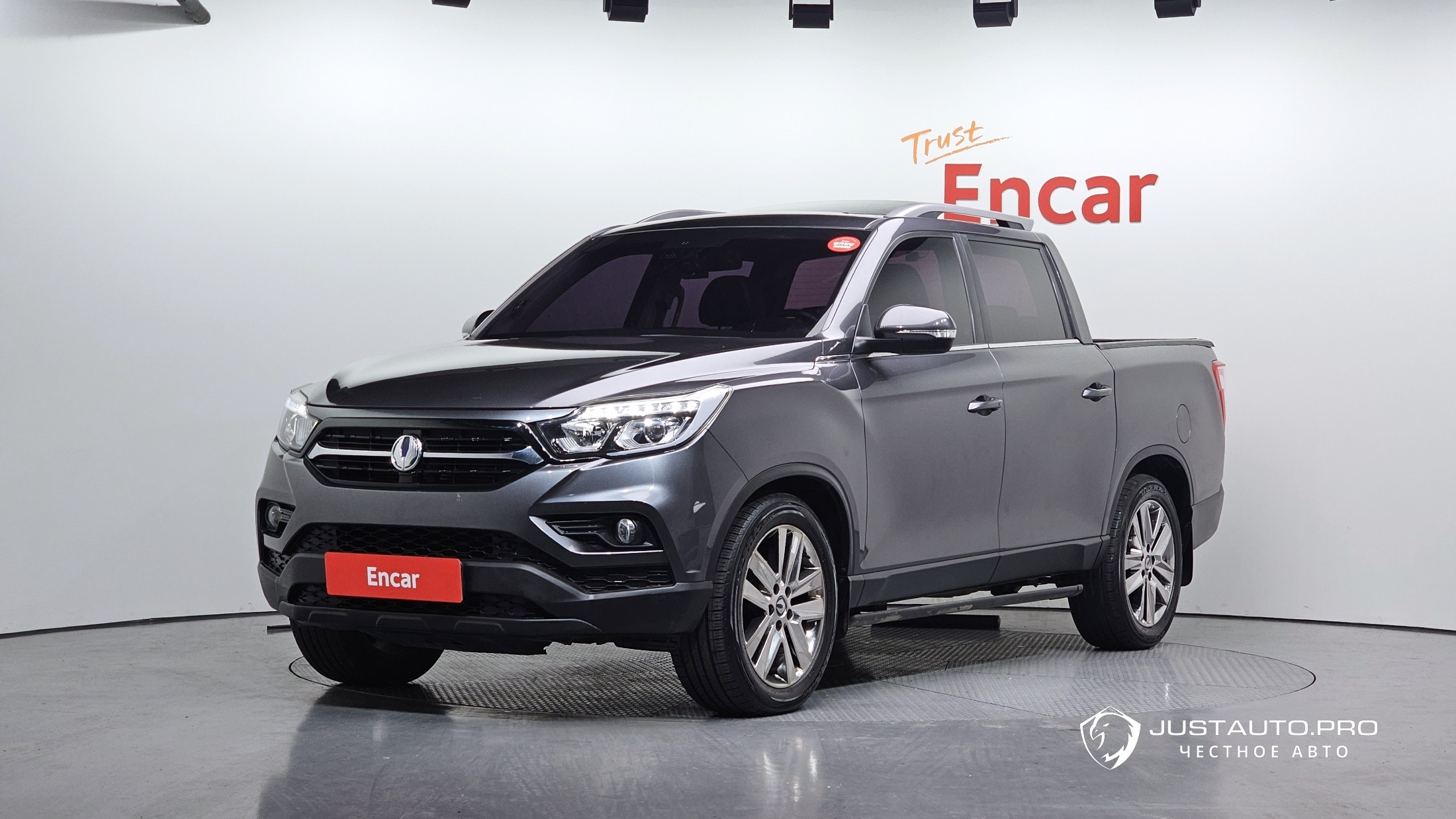 Автомобиль KG_Mobility_Ssangyong Rexton