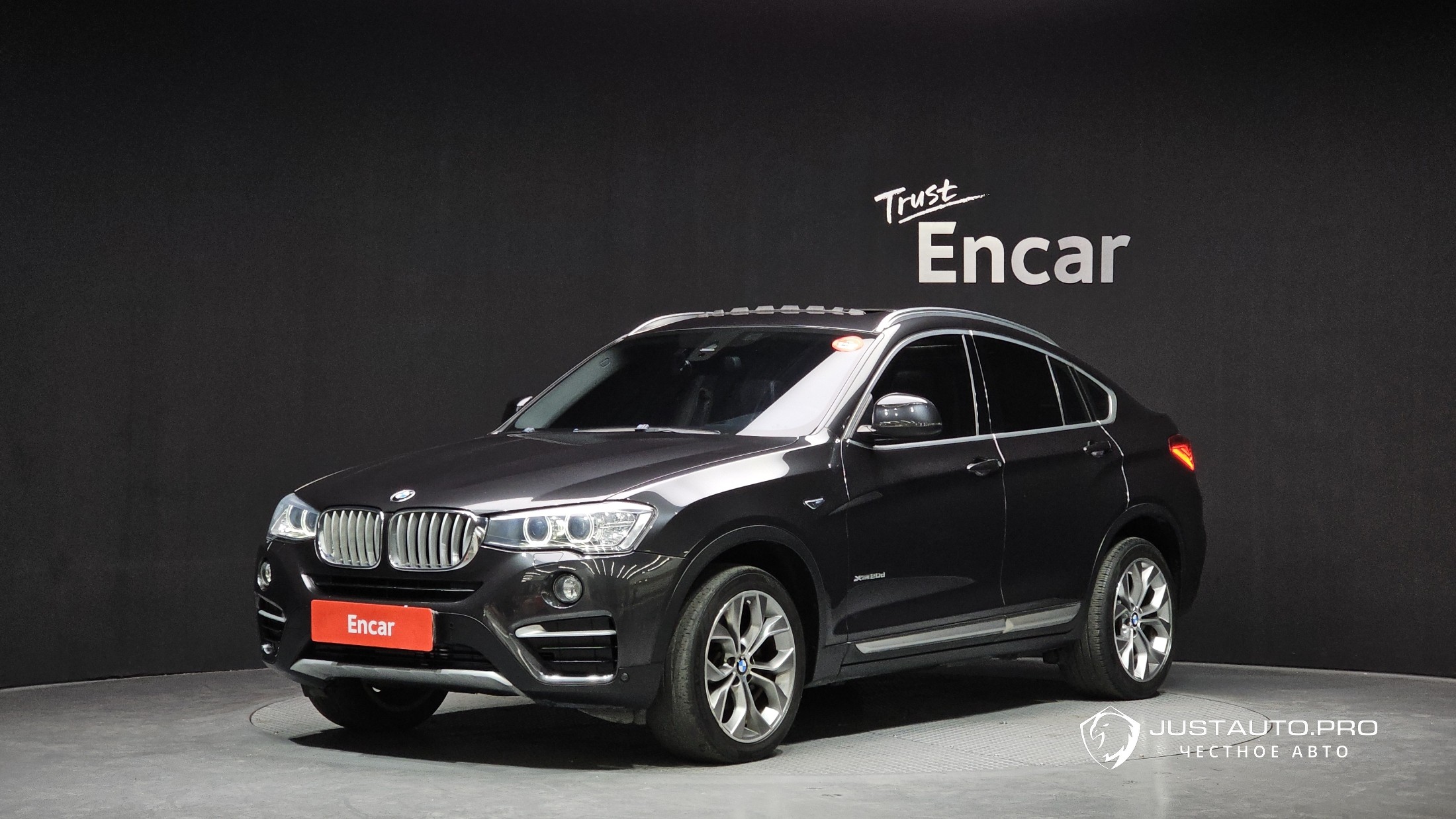 Автомобиль BMW X4
