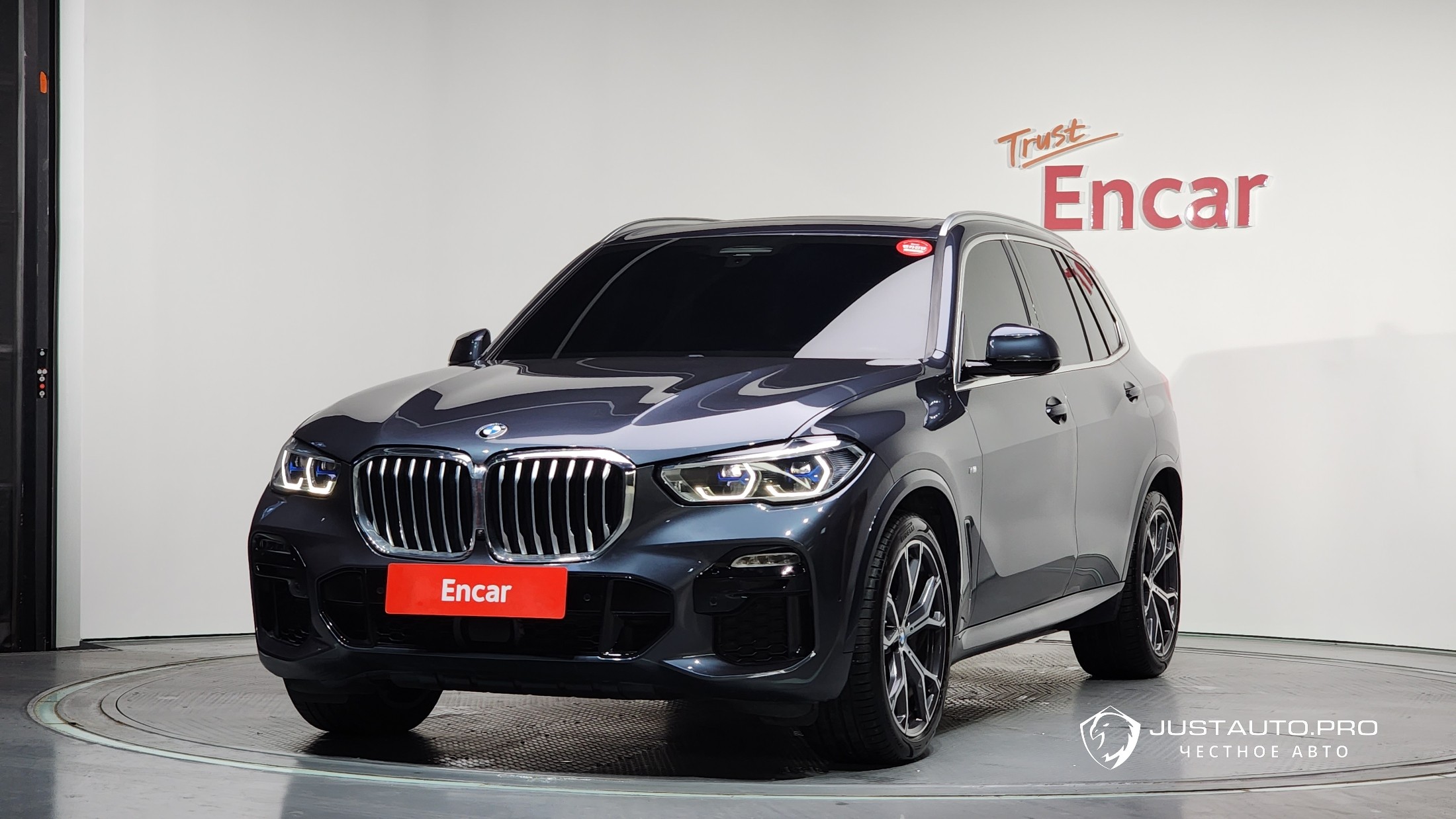 Автомобиль BMW X5