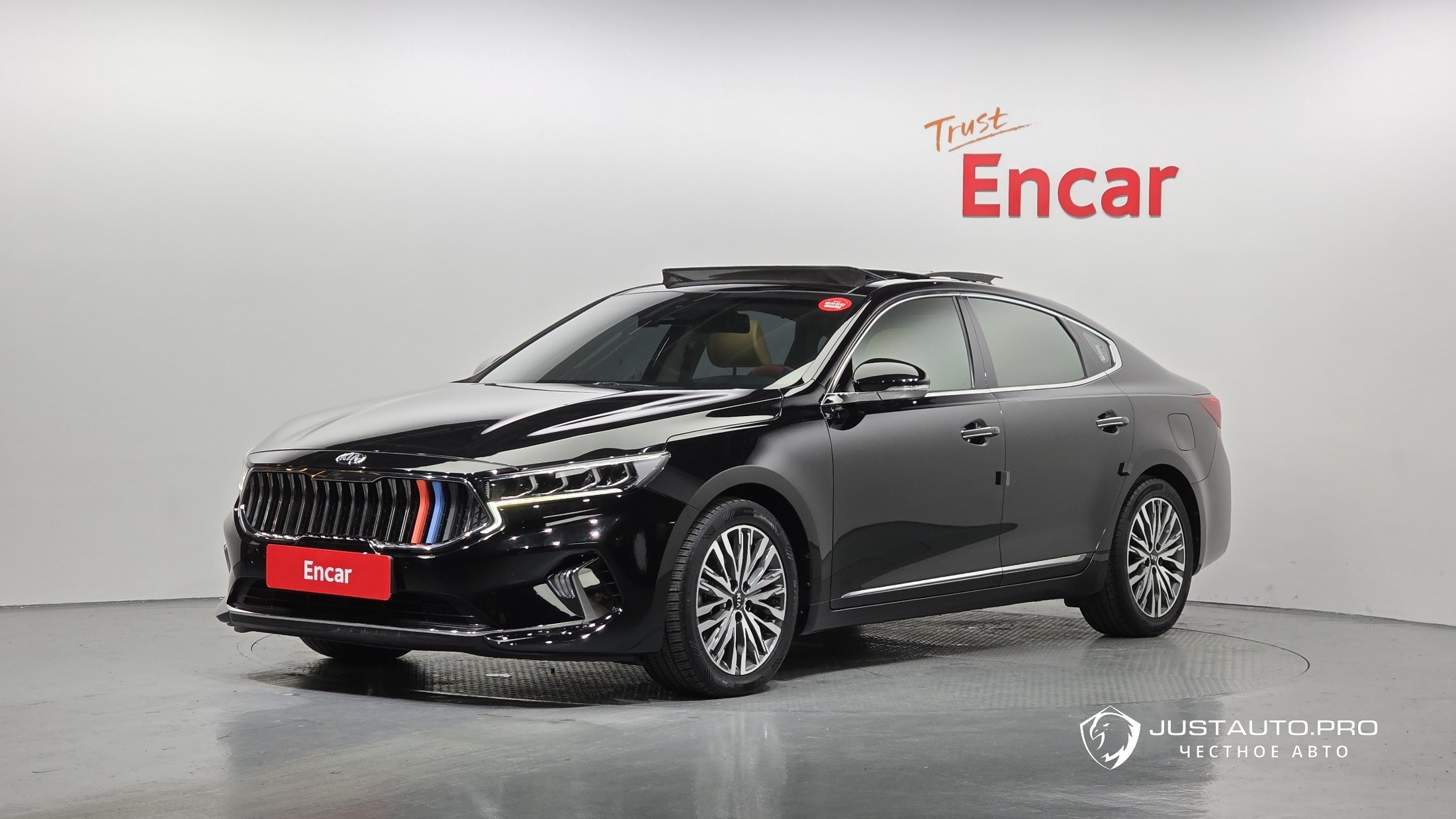 Автомобиль Kia K7