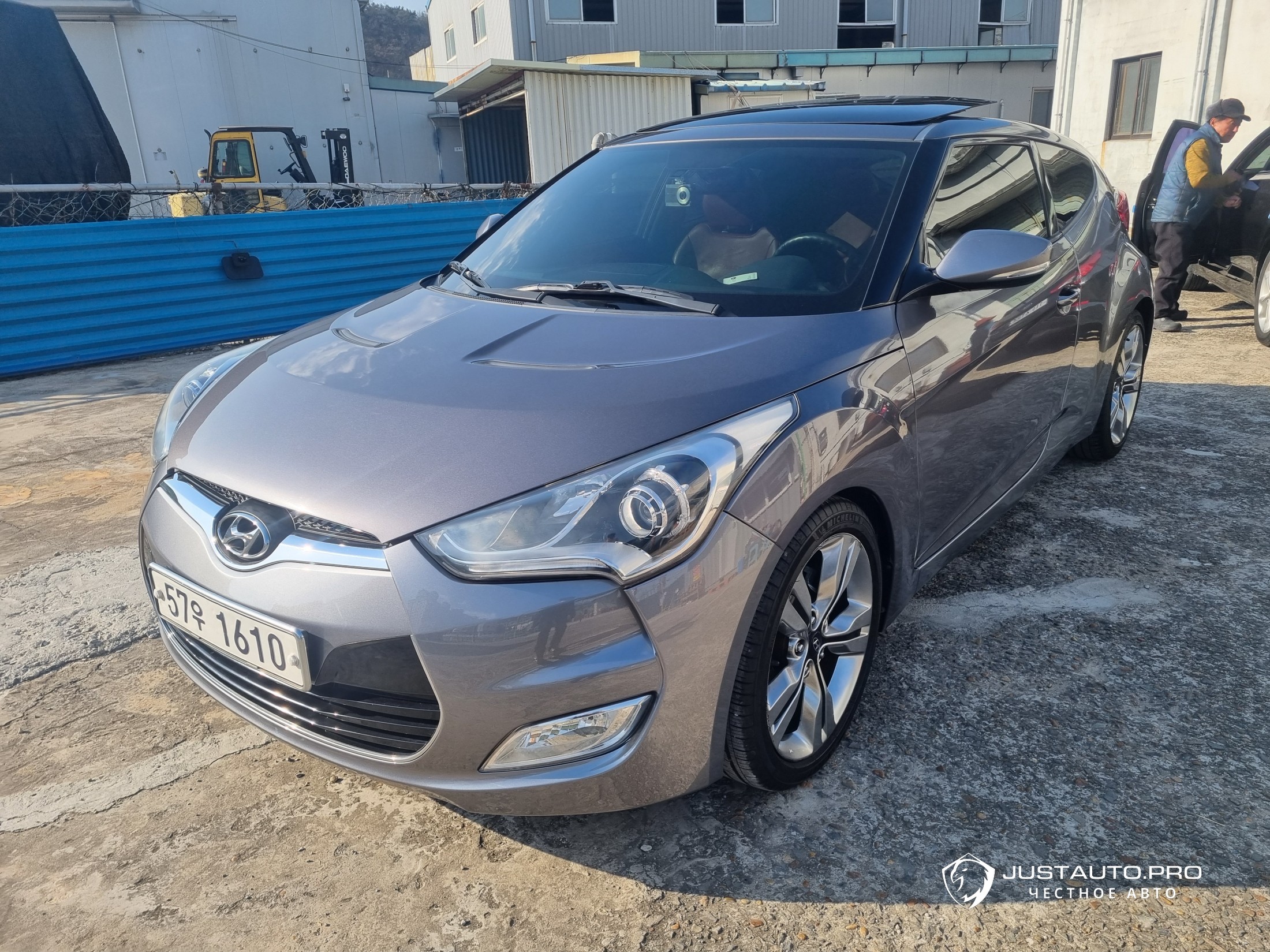 Автомобиль Hyundai Veloster