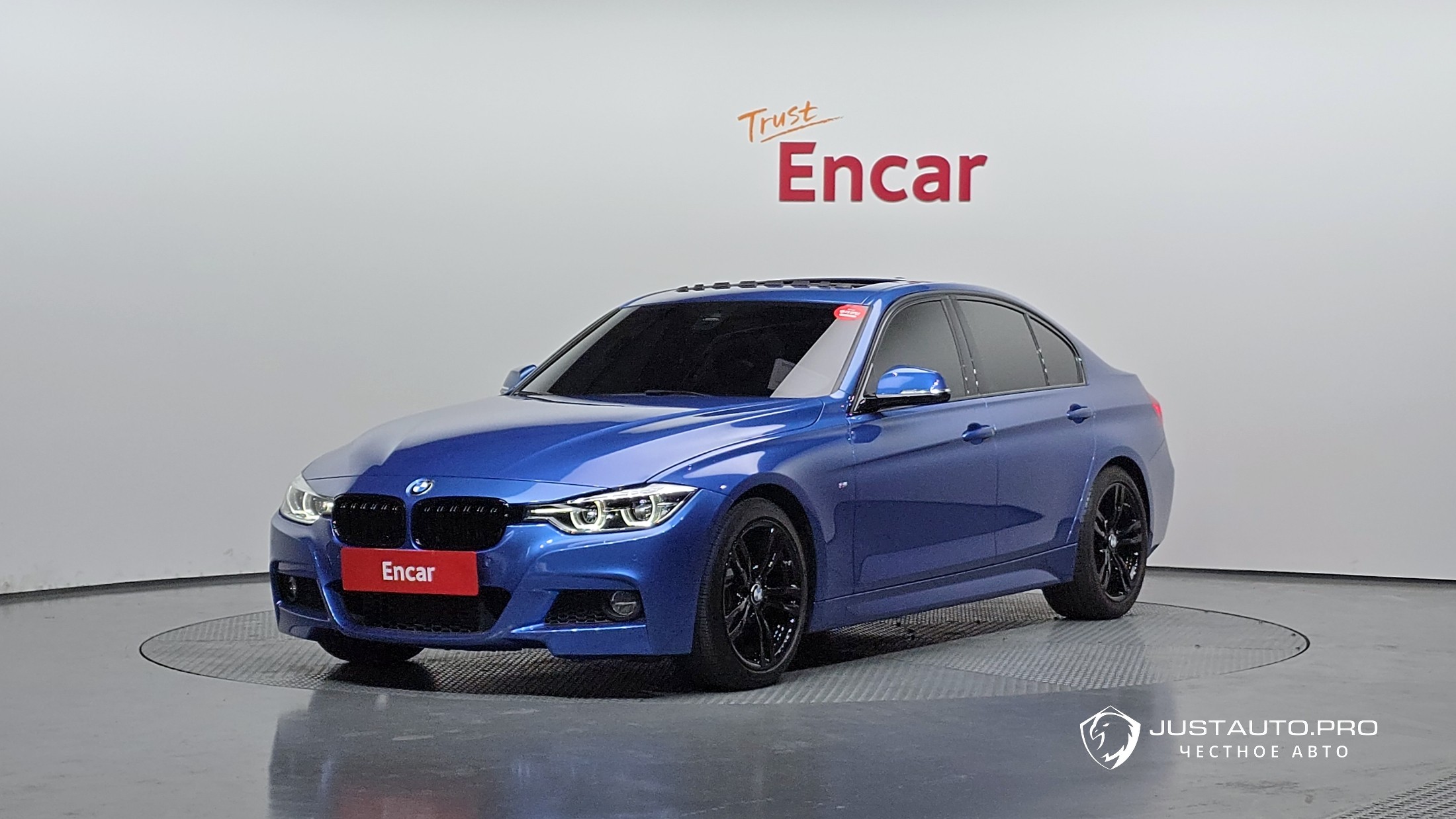 Автомобиль BMW 3-Series