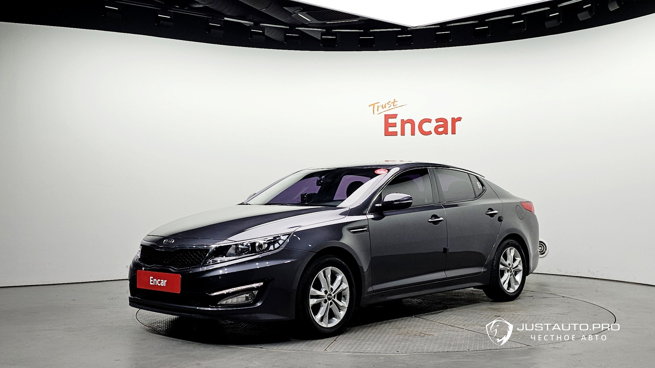 Автомобиль Kia K5