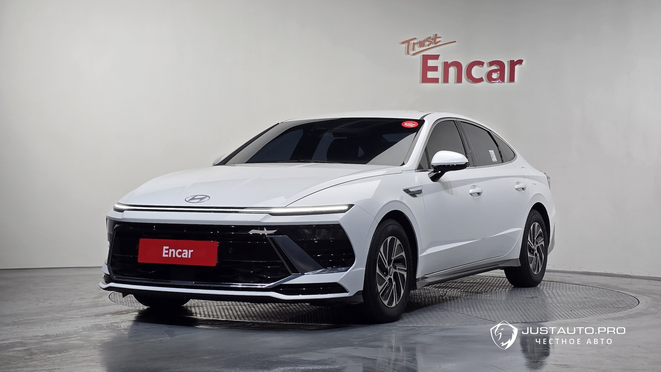 Автомобиль Hyundai Sonata