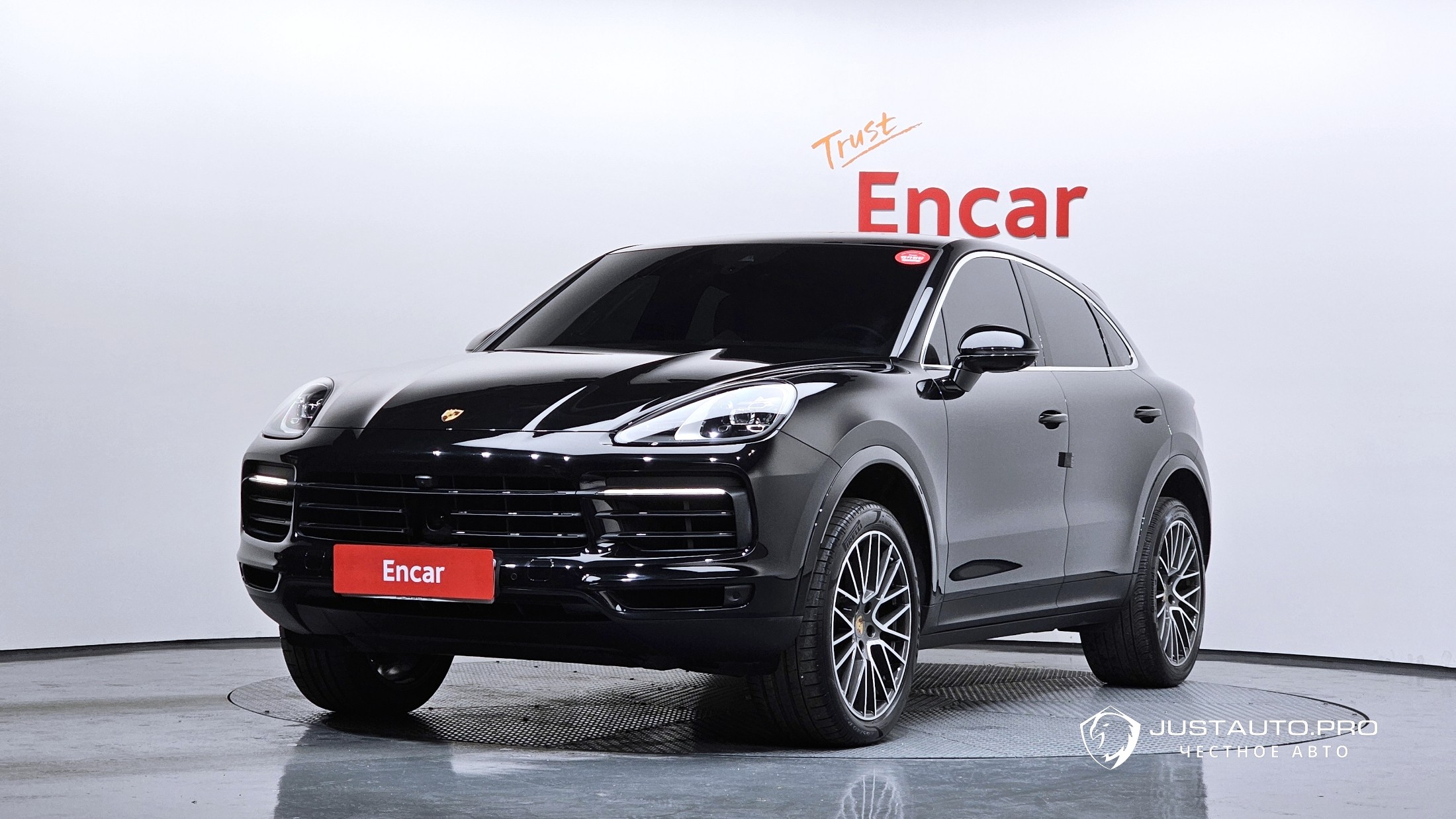 Автомобиль Porsche Cayenne