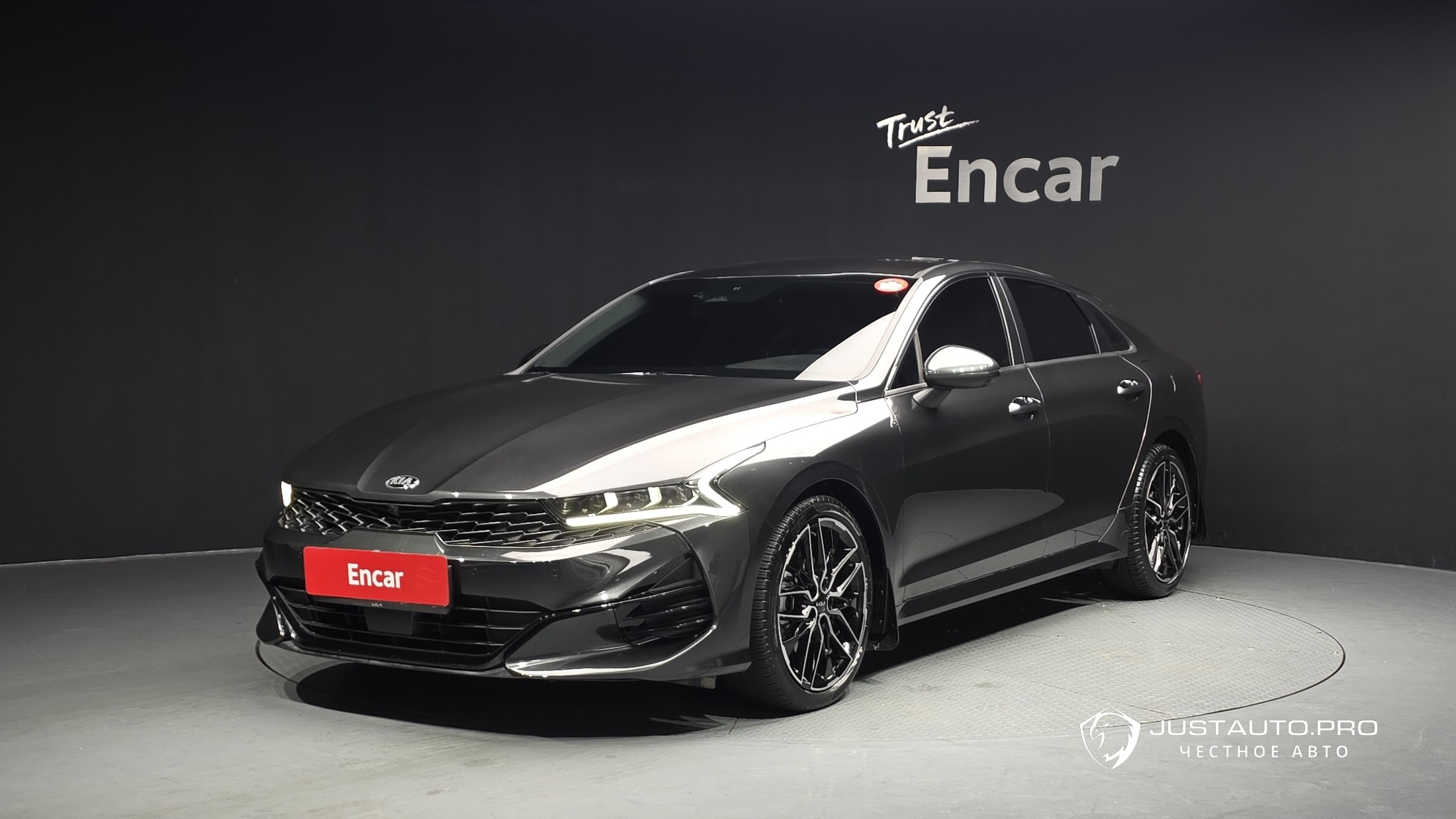 Автомобиль Kia K5