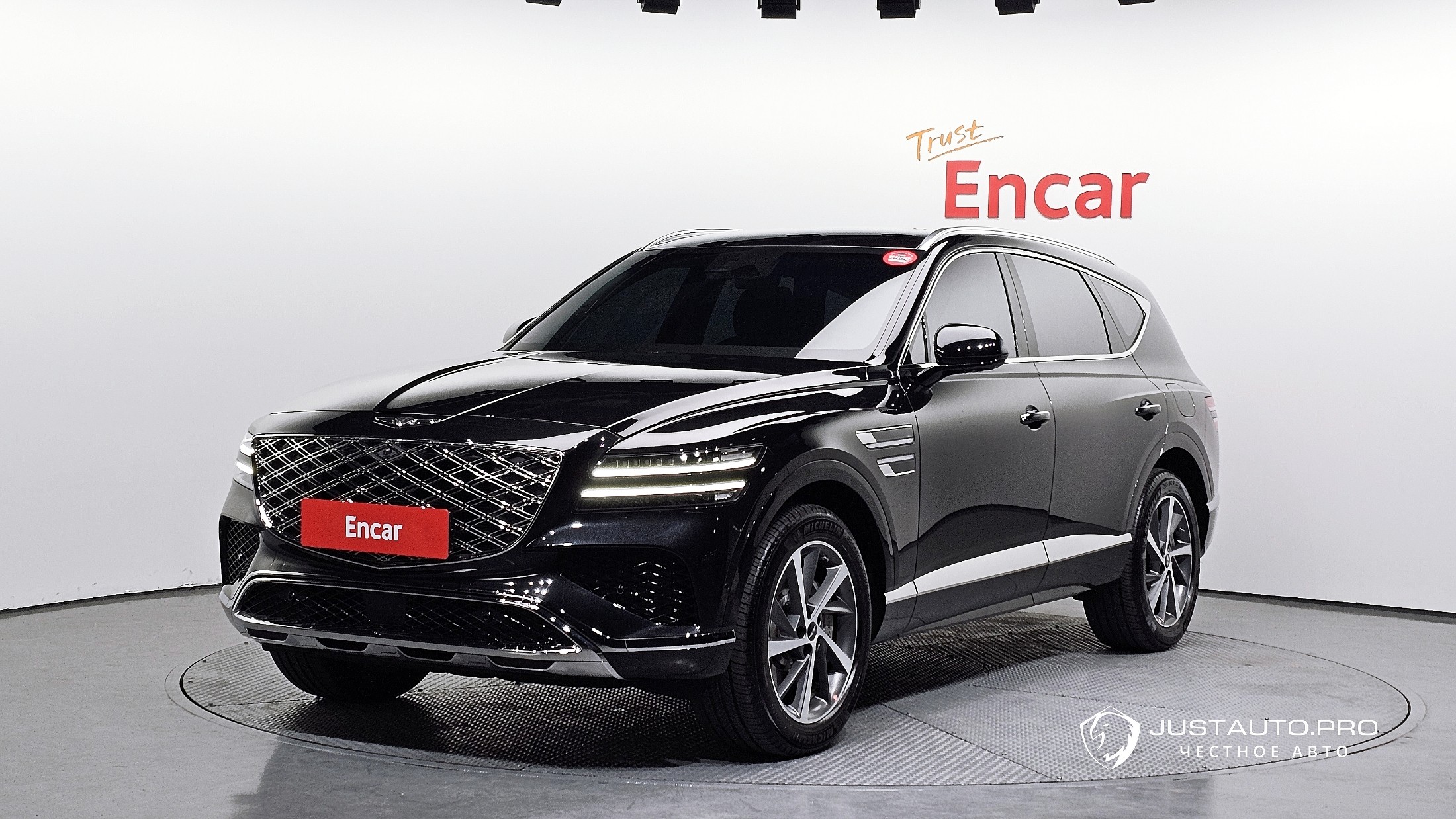 Автомобиль Genesis GV80