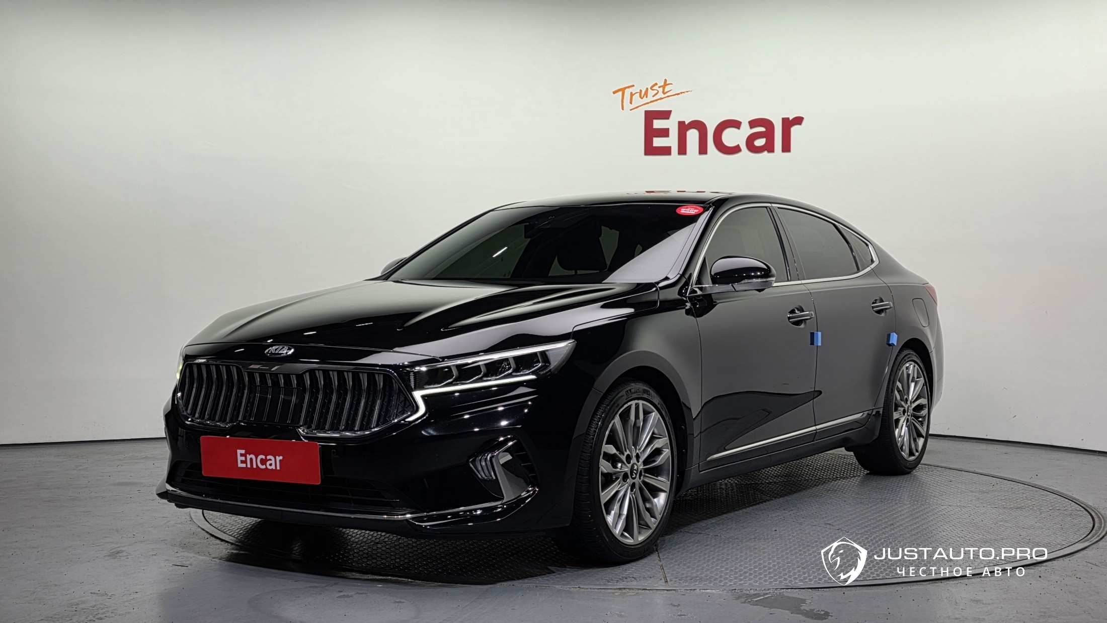 Автомобиль Kia K7