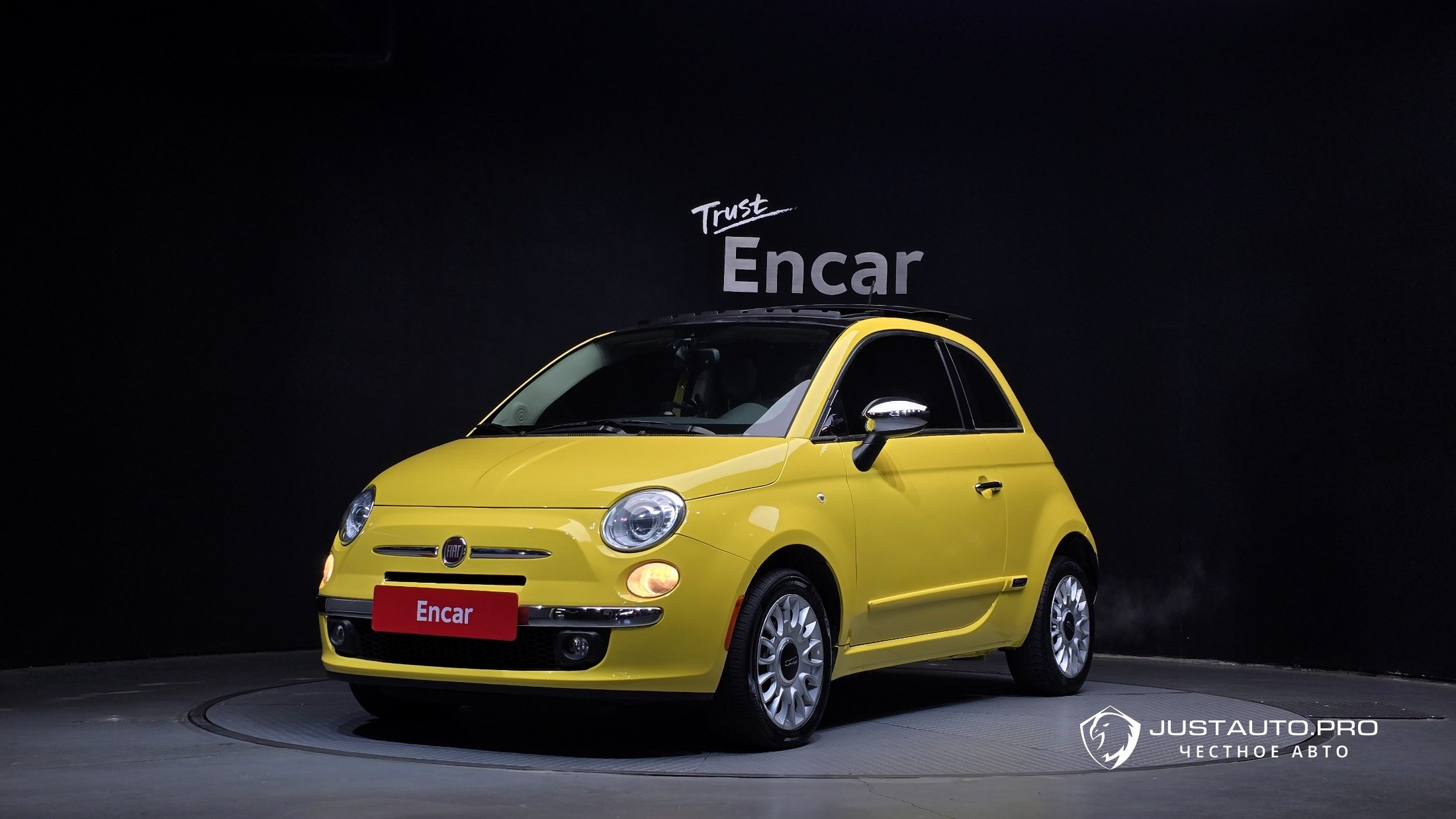 Автомобиль Fiat 500