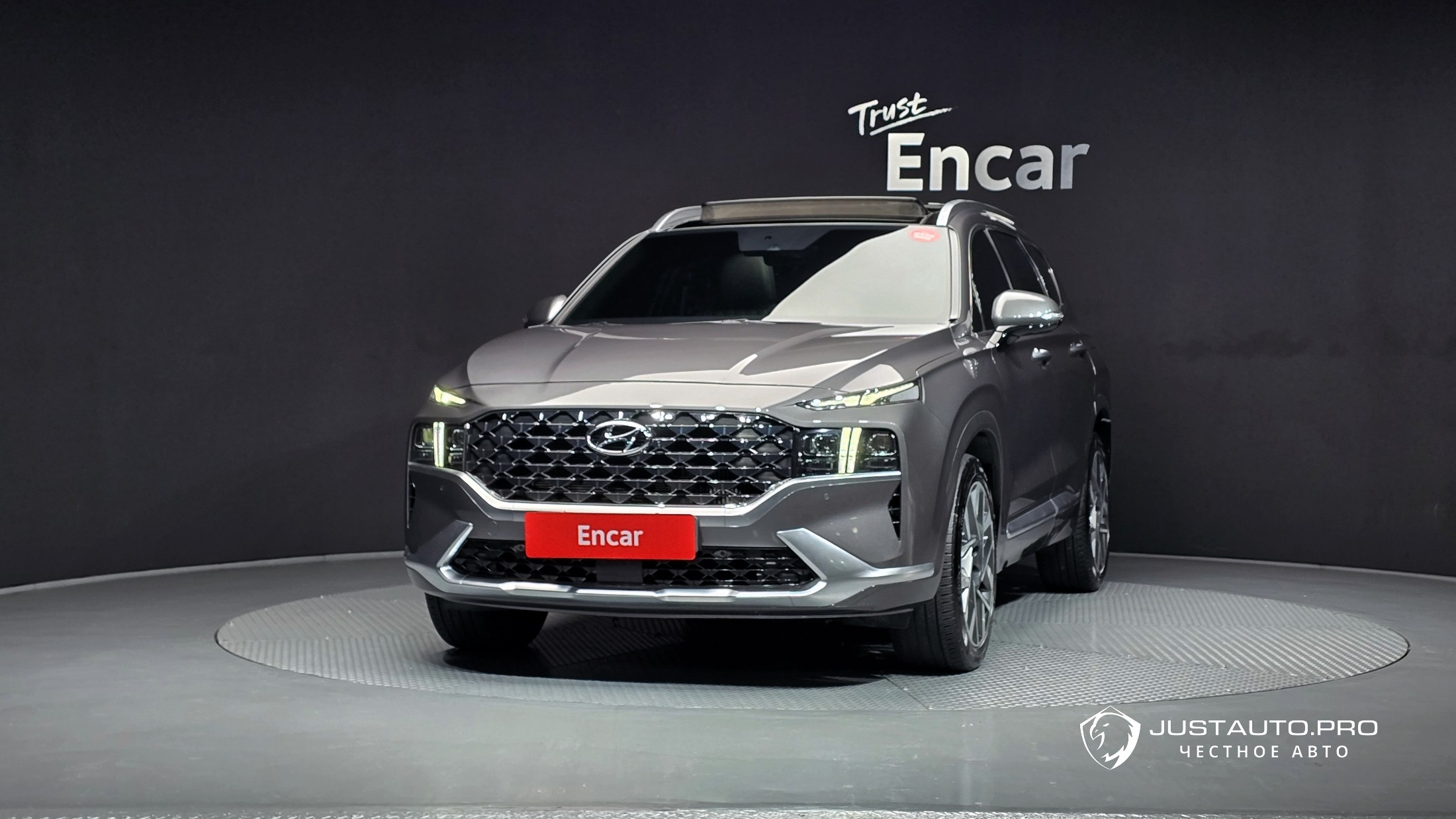 Автомобиль Hyundai Santafe