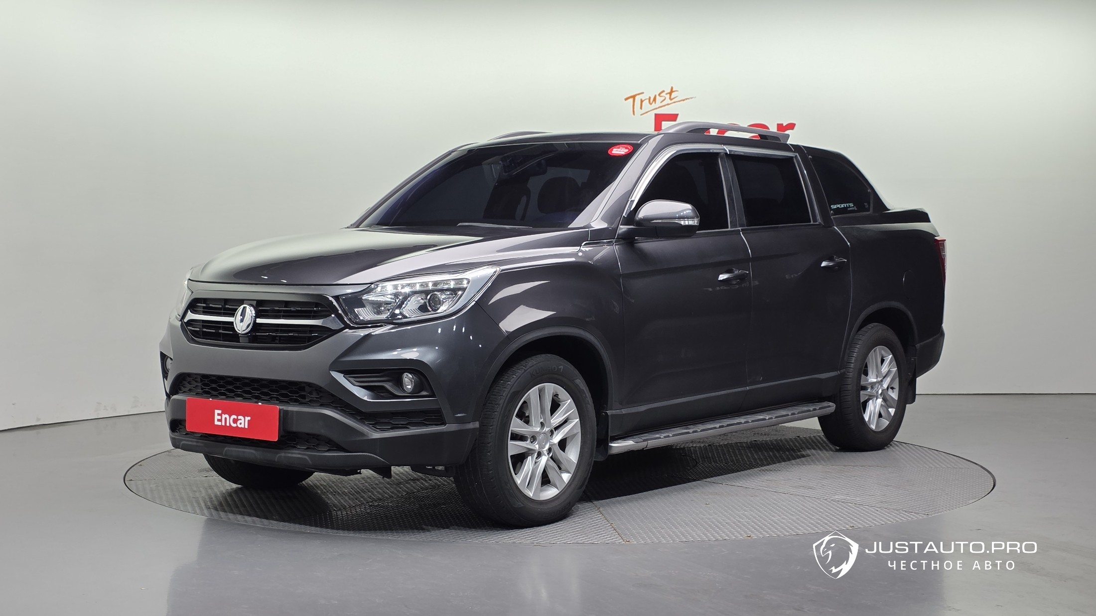 Автомобиль KG_Mobility_Ssangyong Rexton