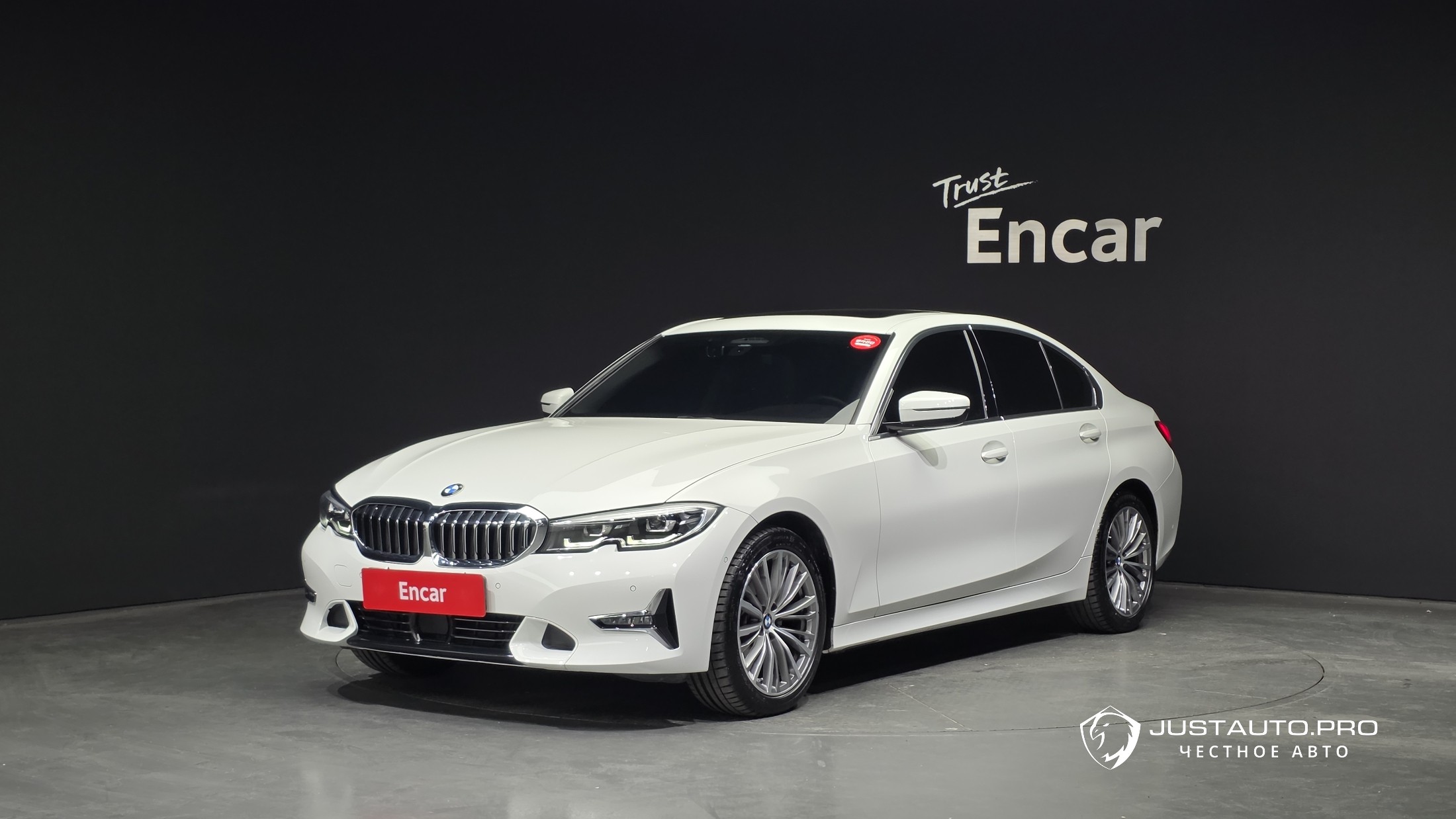 Автомобиль BMW 3-Series