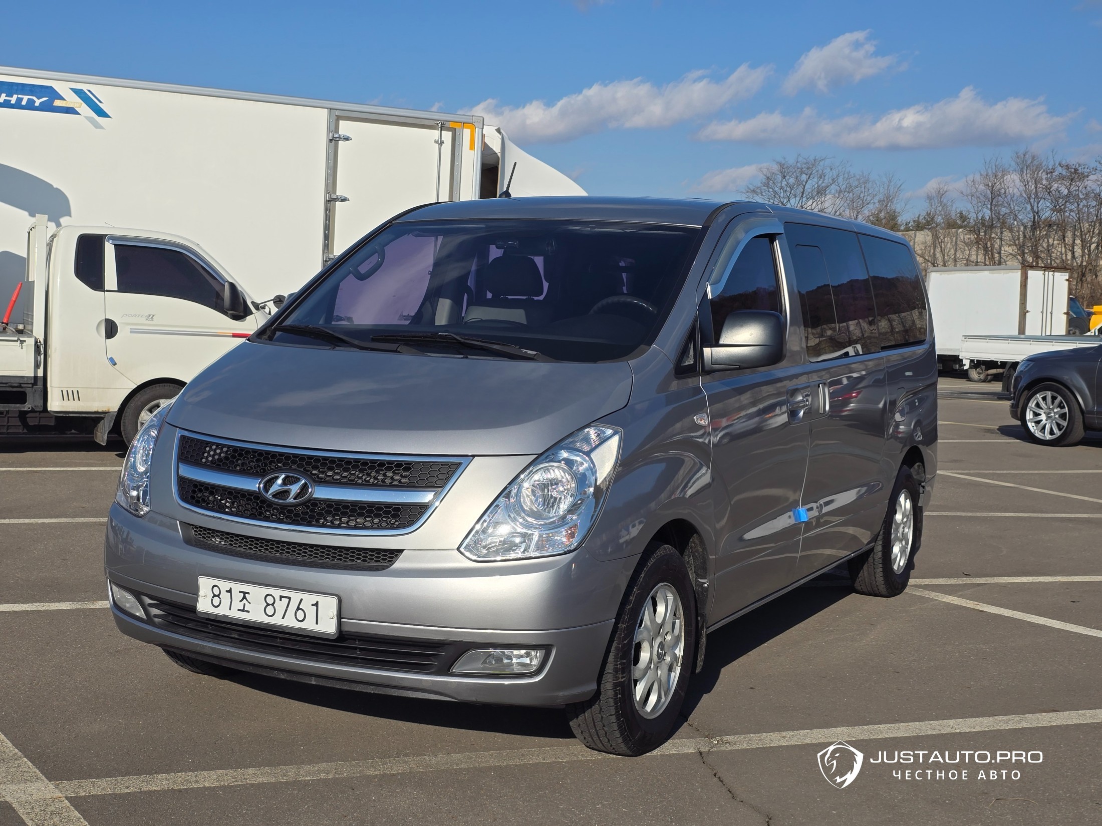 Автомобиль Hyundai Starex