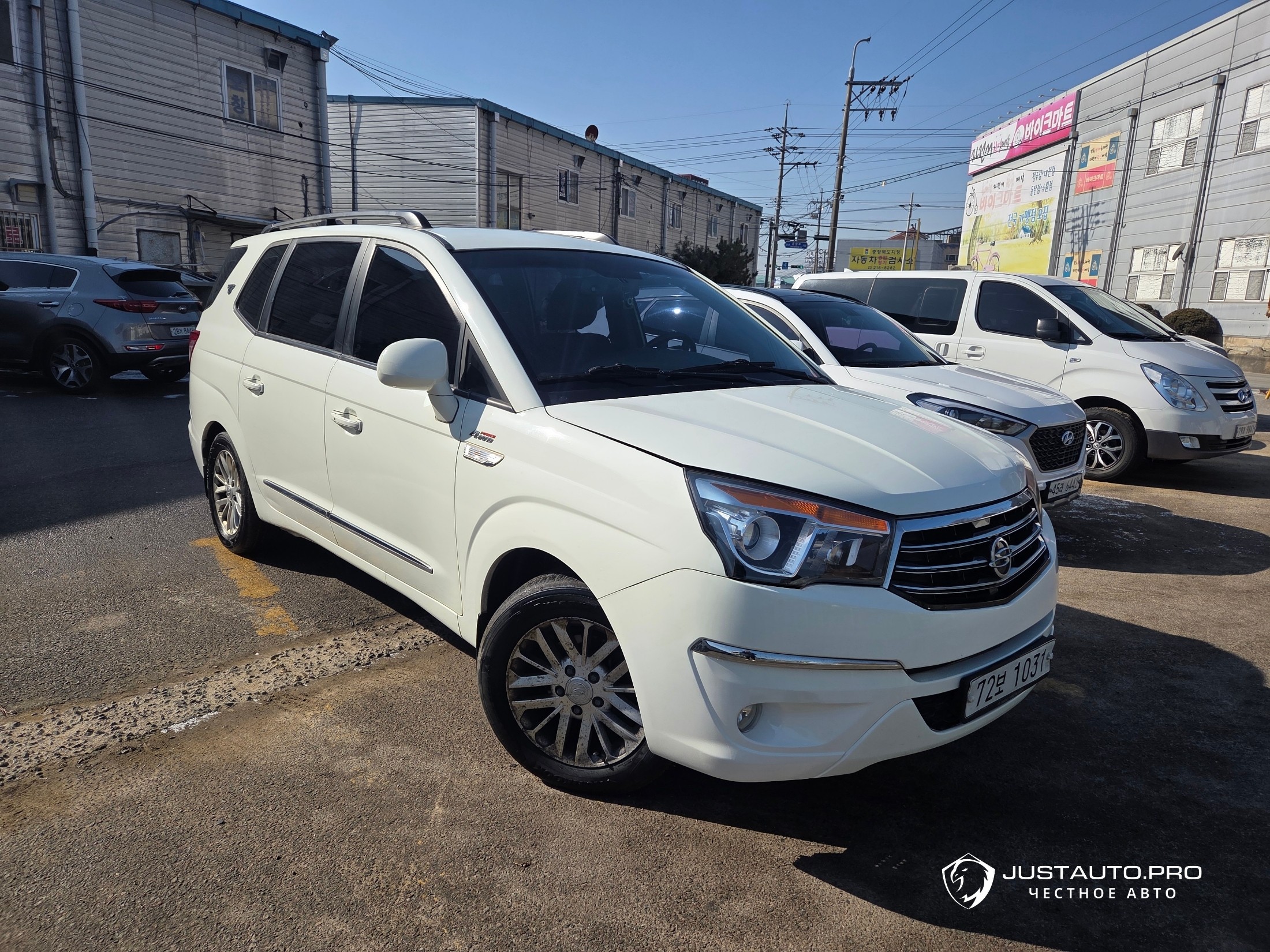 Автомобиль KG_Mobility_Ssangyong KORANDO