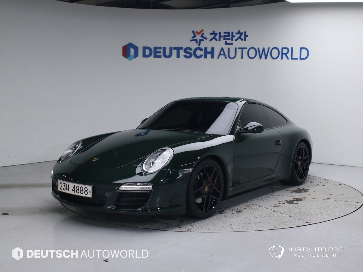 Автомобиль Porsche 911