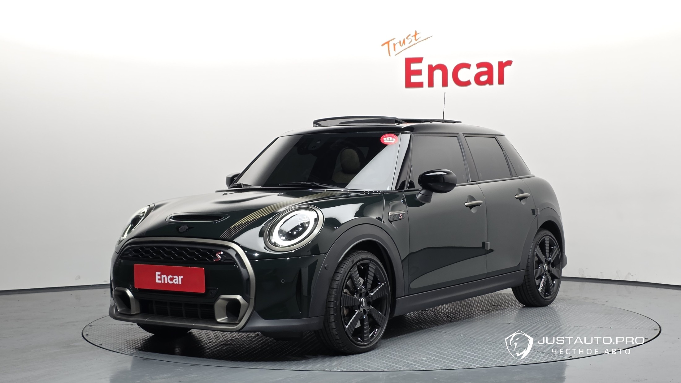 Автомобиль Mini Cooper