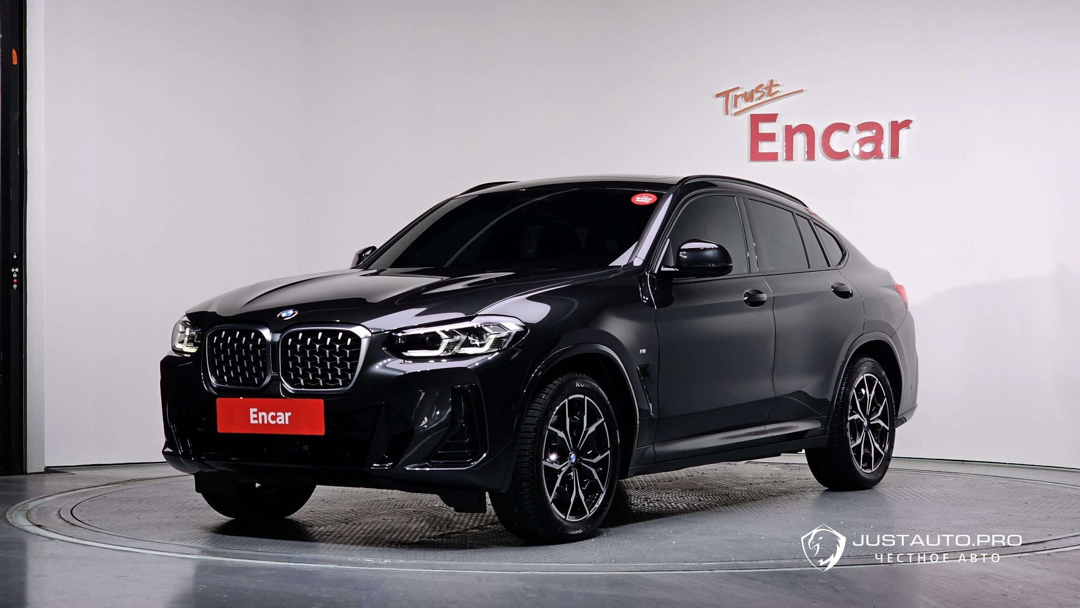 Автомобиль BMW X4