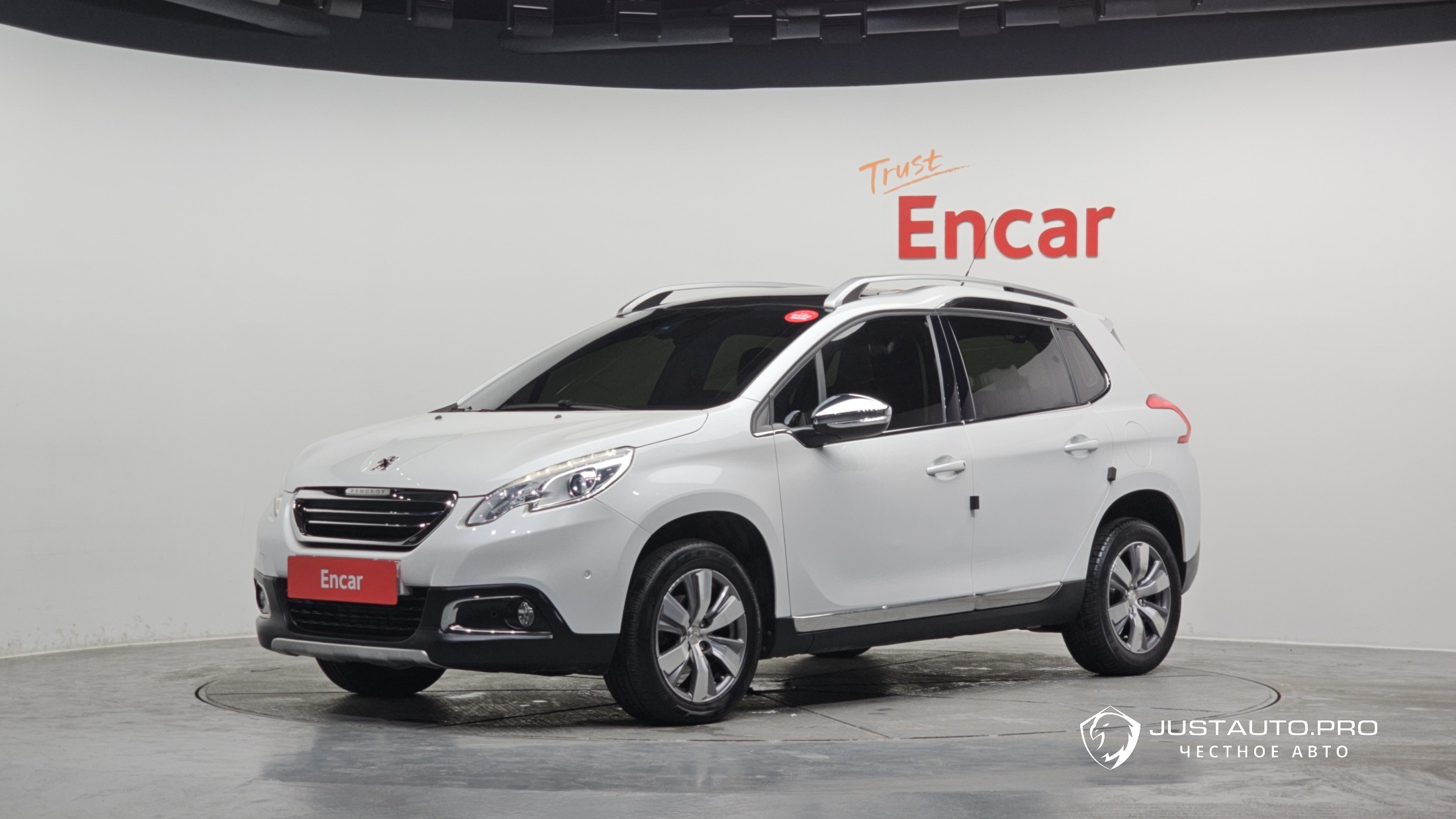 Автомобиль Peugeot 2008
