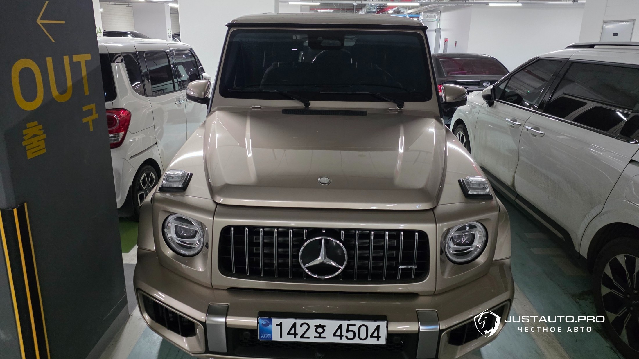 Автомобиль Mercedes-Benz G-Class