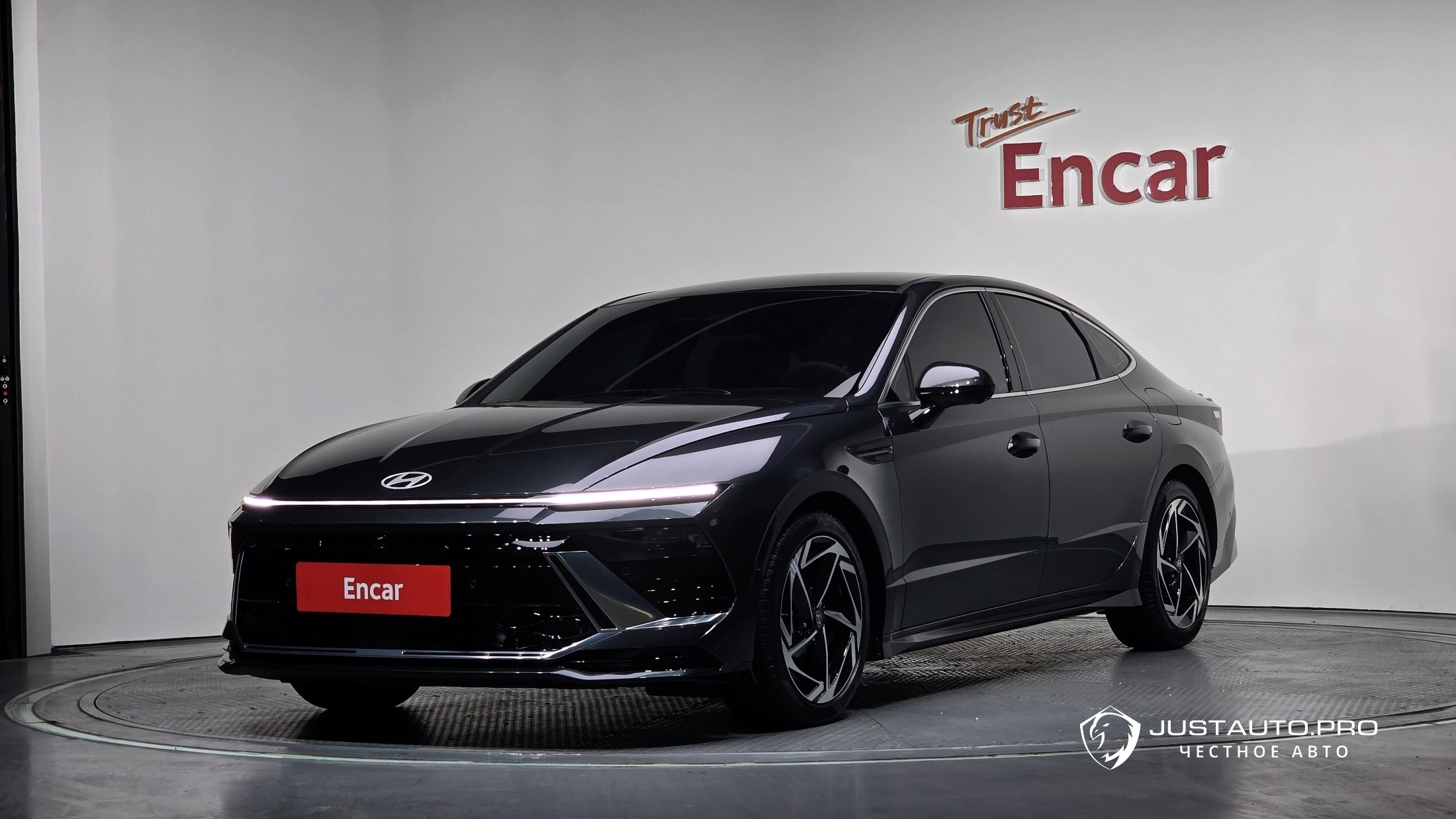 Автомобиль Hyundai Sonata