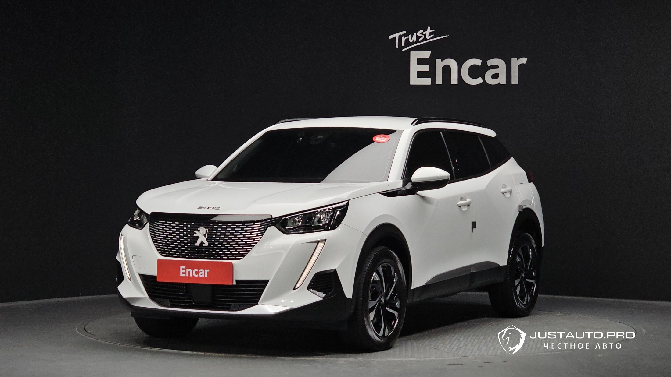 Автомобиль Peugeot 2008