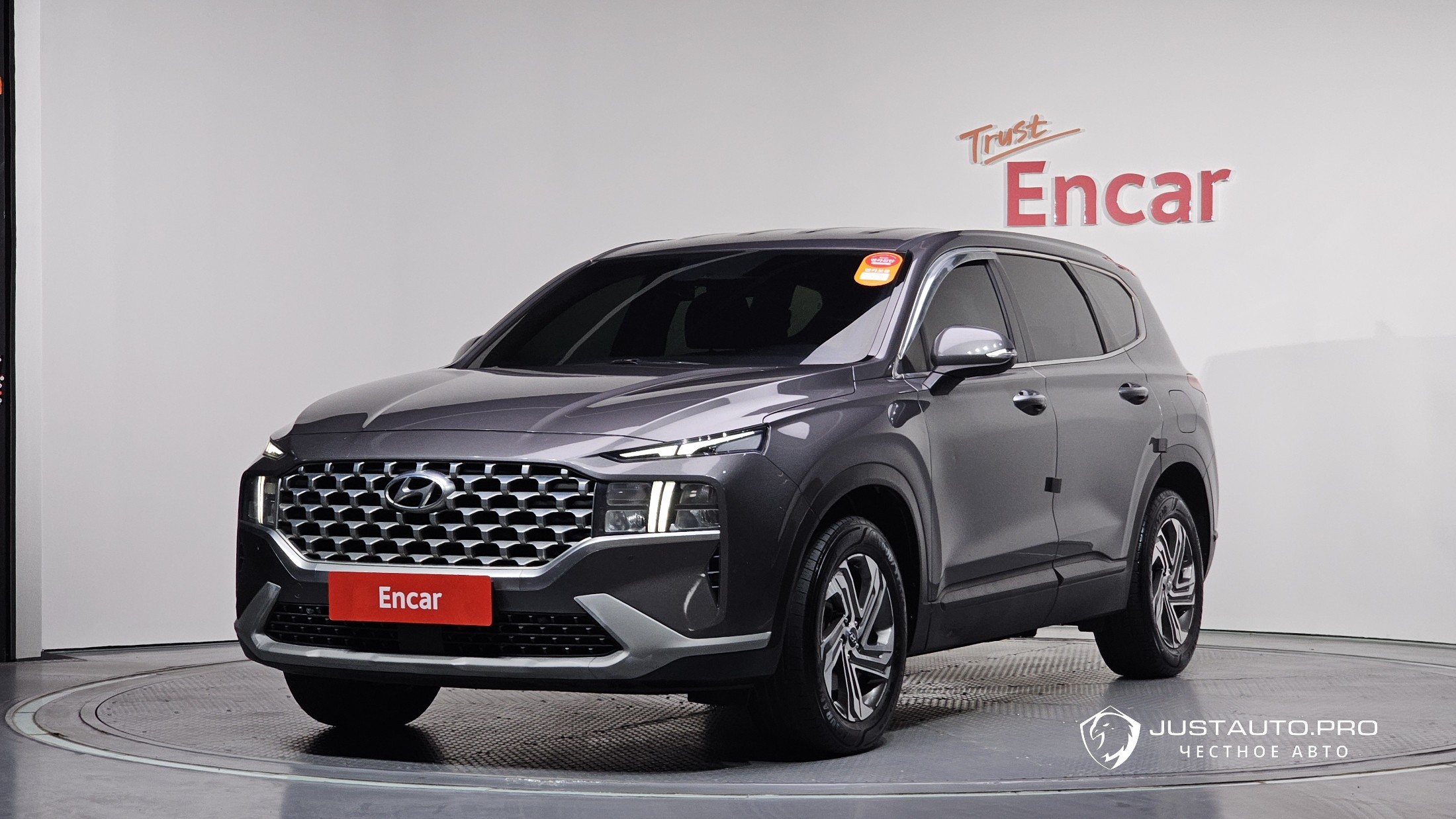 Автомобиль Hyundai Santafe