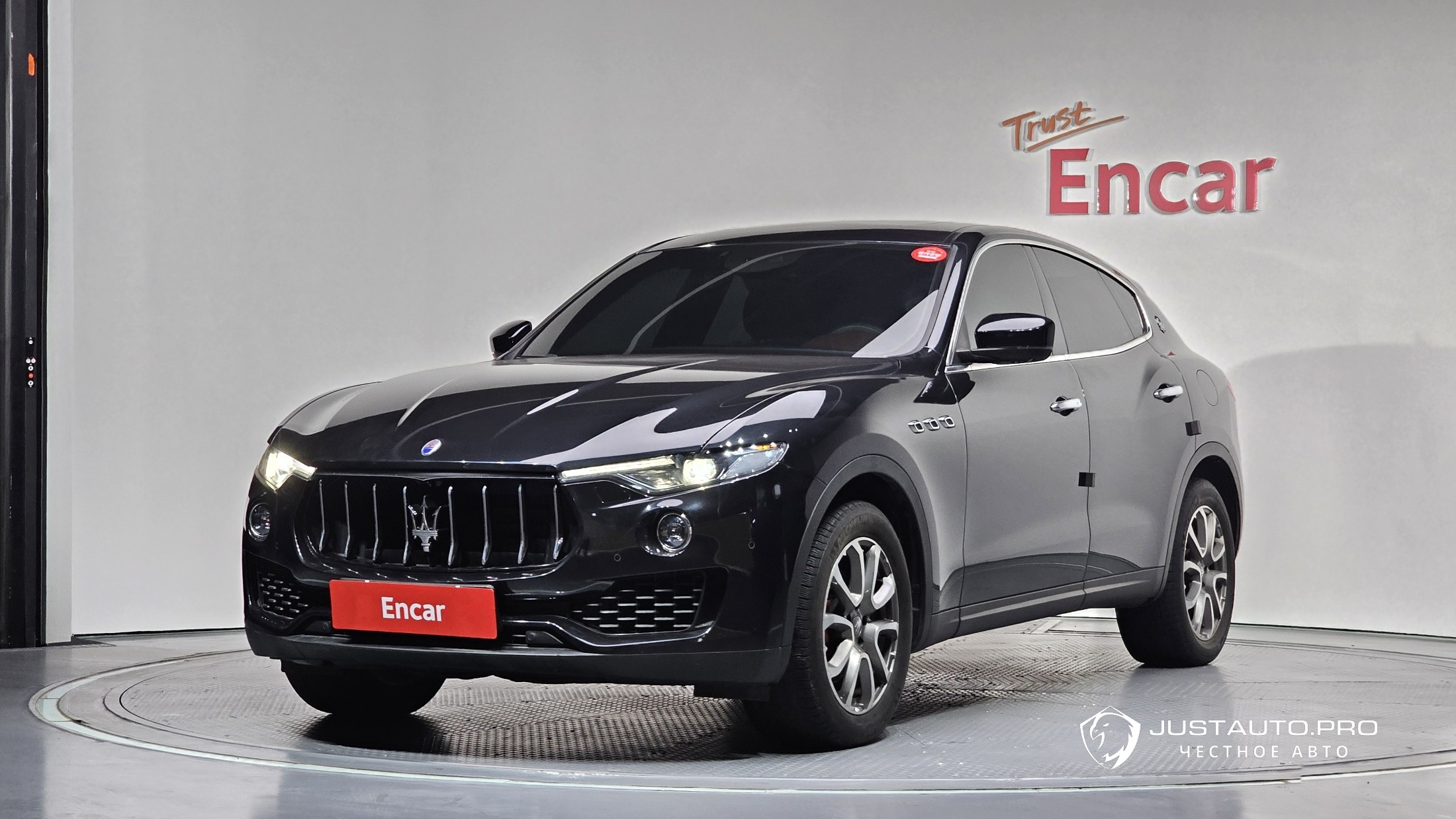 Автомобиль Maserati Levante