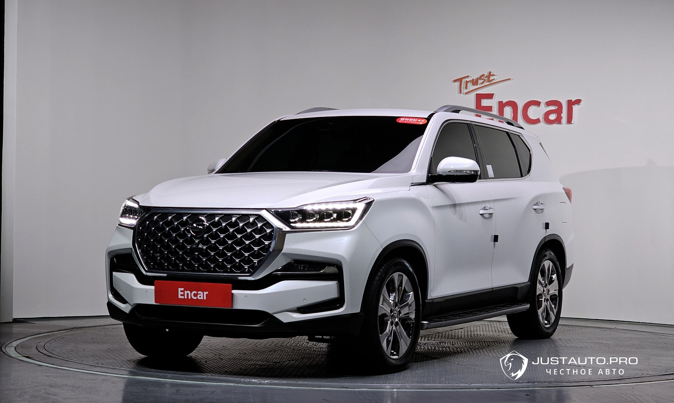 Автомобиль KG_Mobility_Ssangyong Rexton