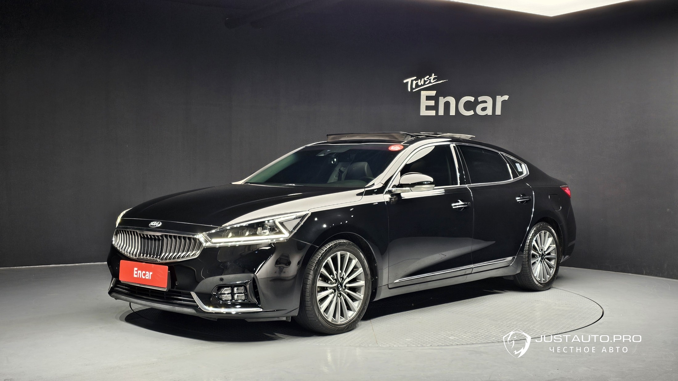 Автомобиль Kia K7