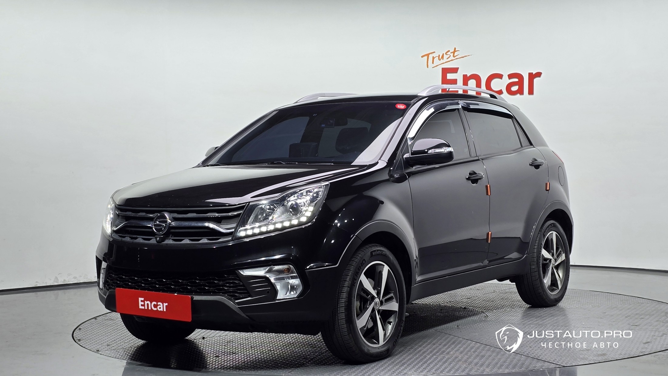 Автомобиль KG_Mobility_Ssangyong KORANDO