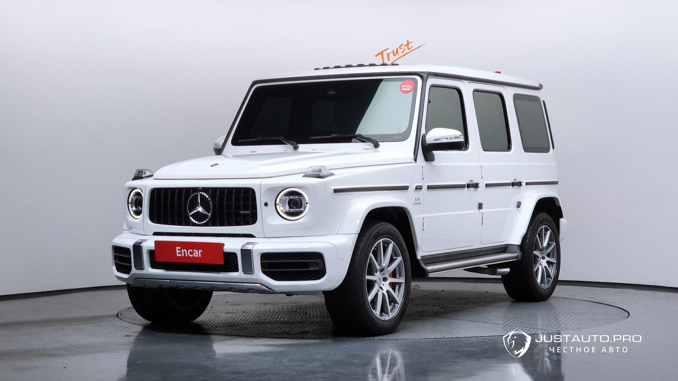 Автомобиль Mercedes-Benz G-Class