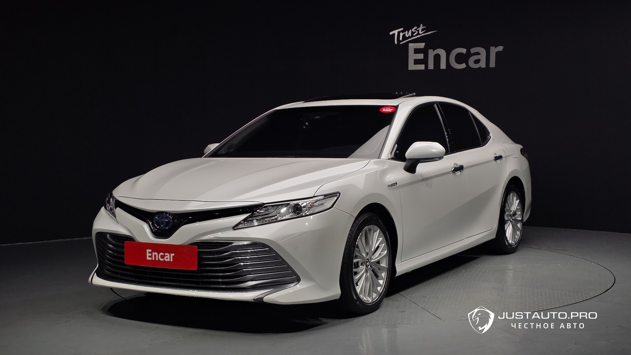 Автомобиль Toyota Camry