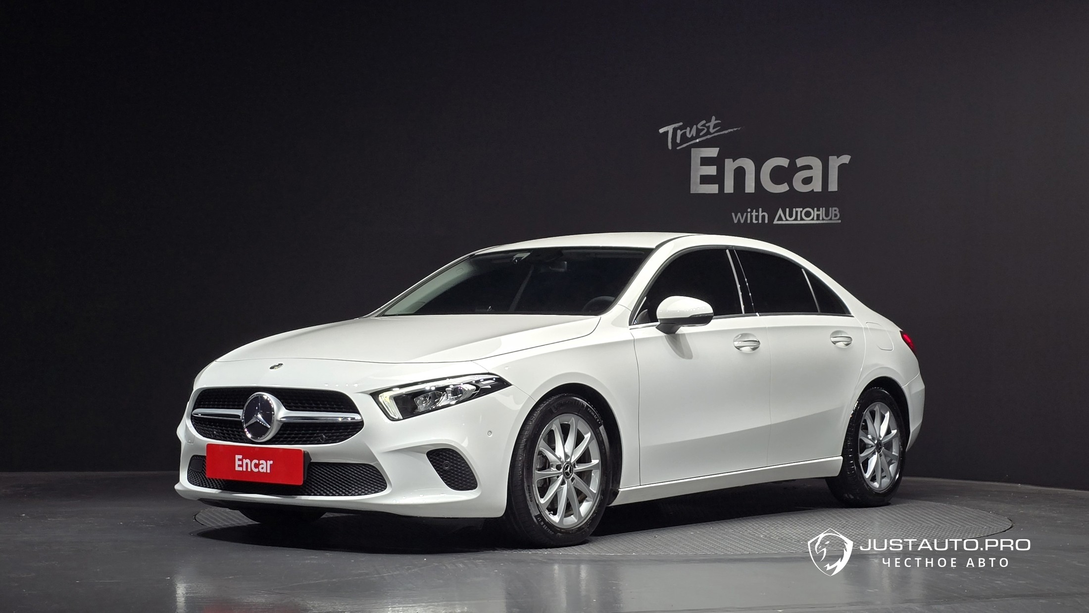 Автомобиль Mercedes-Benz A-Class