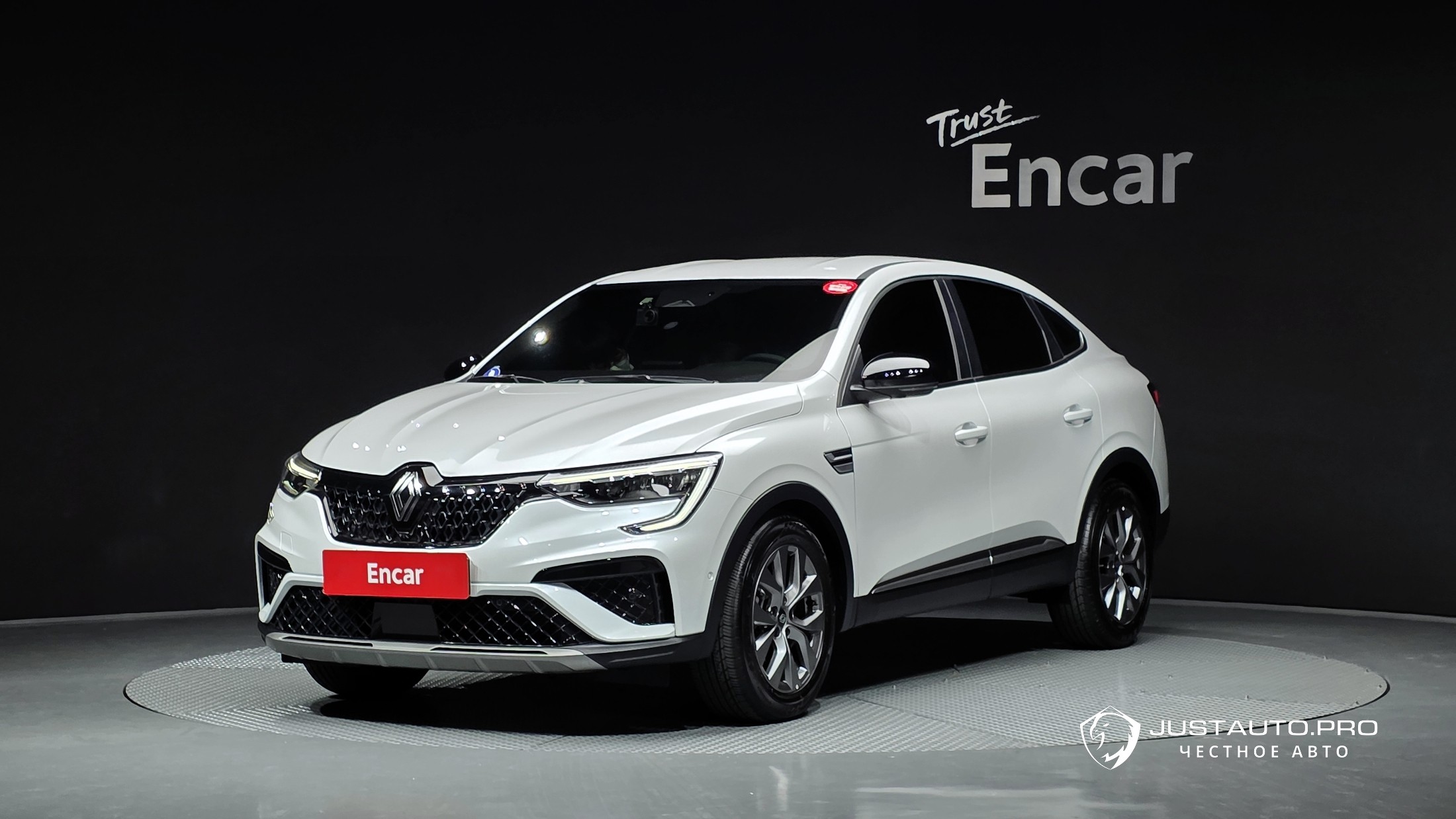 Автомобиль Renault-KoreaSamsung Arkana