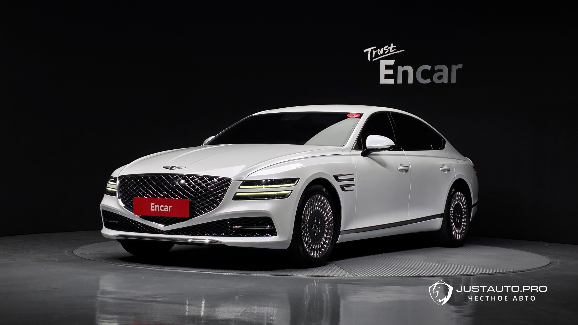 Автомобиль Genesis G80