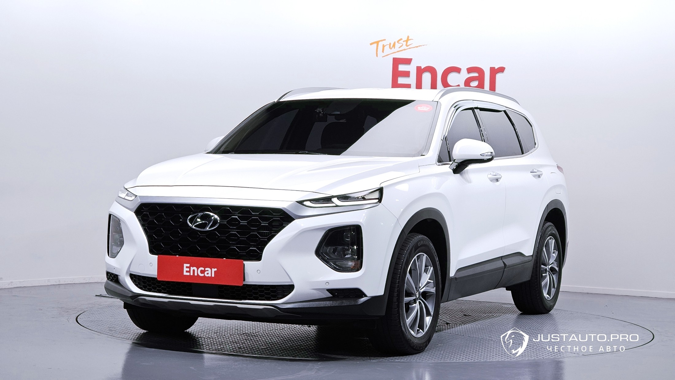 Автомобиль Hyundai Santafe