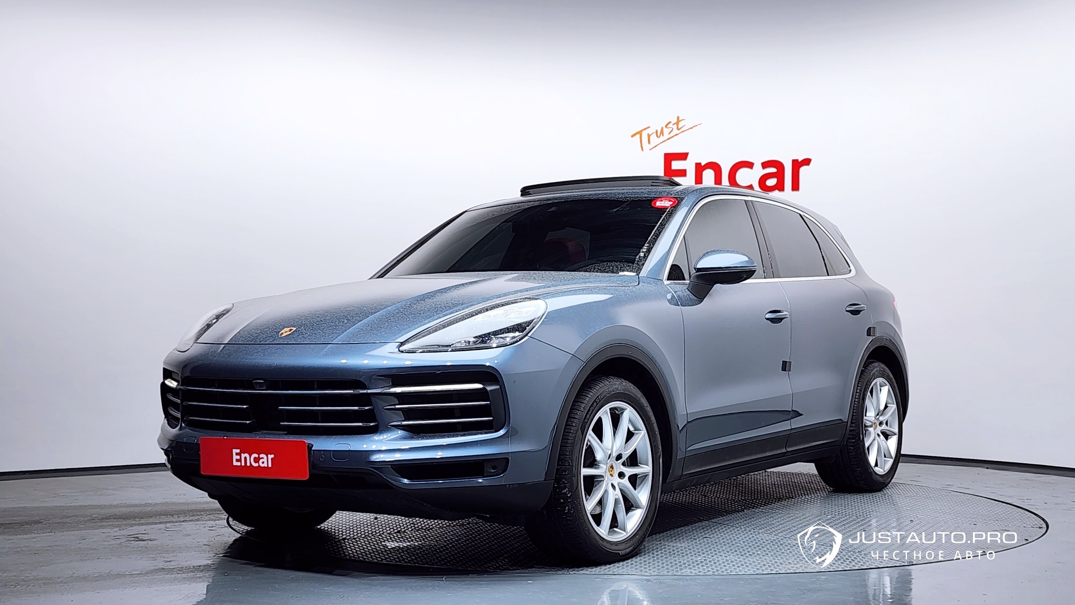 Автомобиль Porsche Cayenne