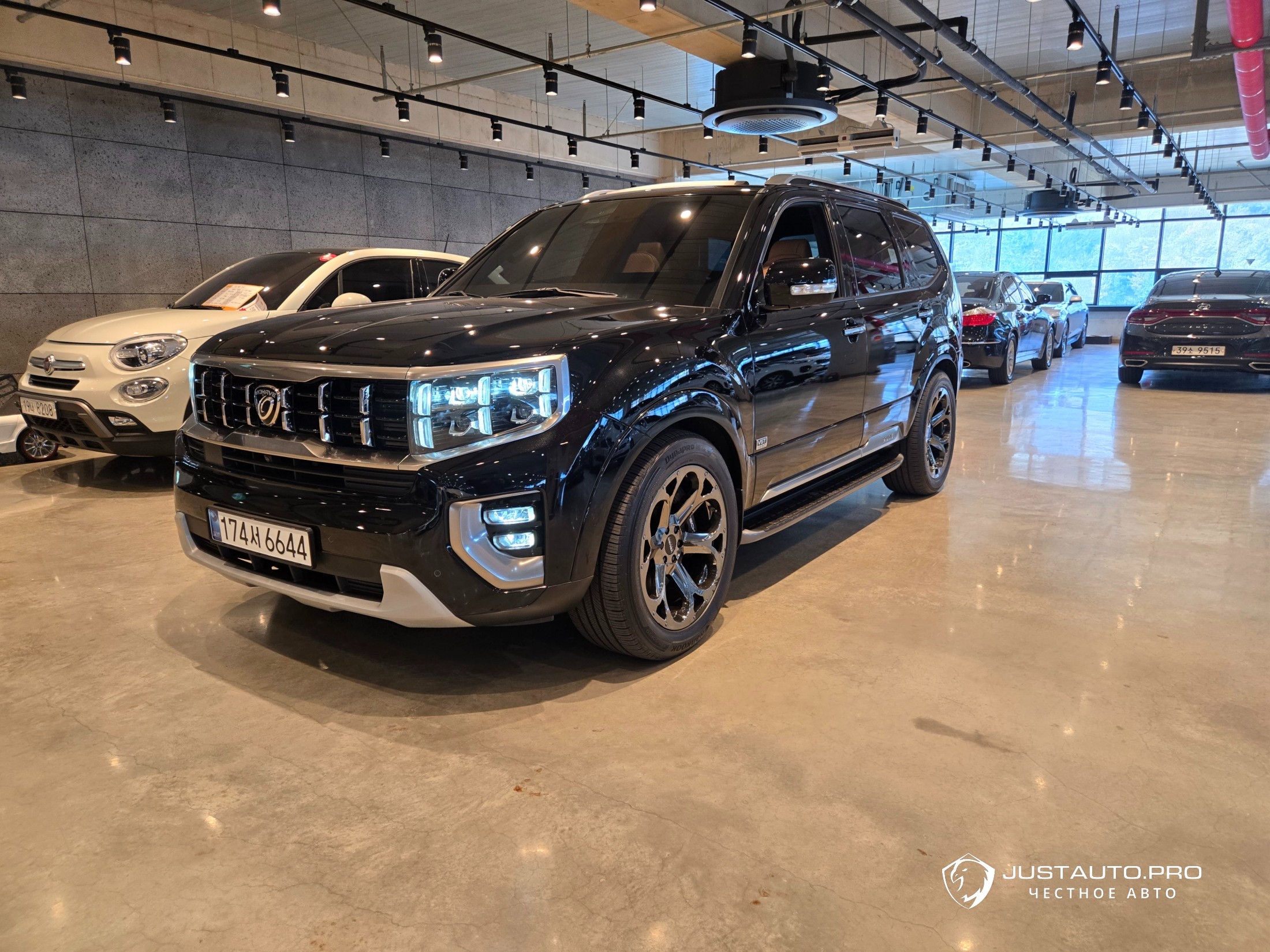 Автомобиль Kia Mohave