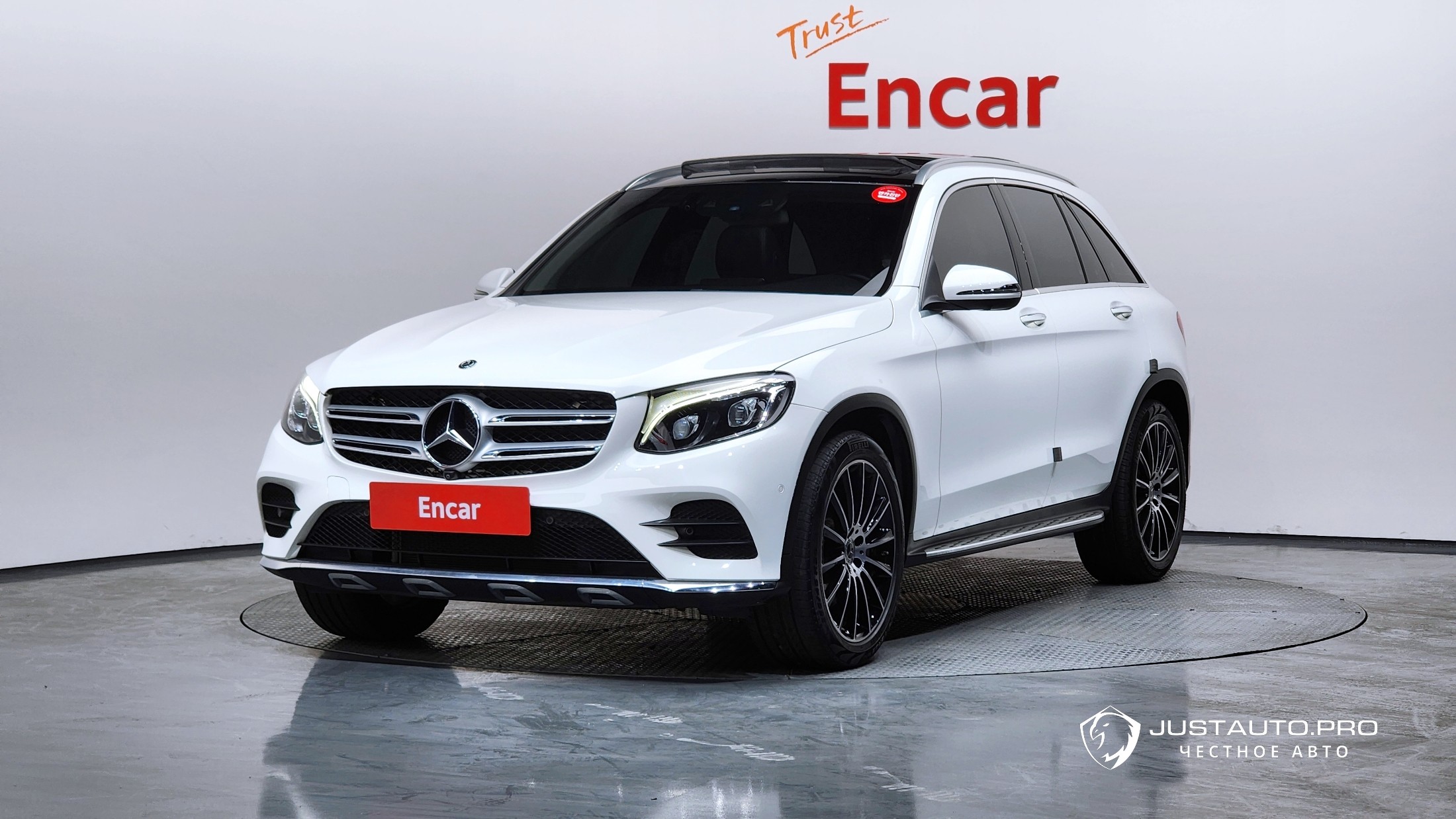 Автомобиль Mercedes-Benz GLC-Class
