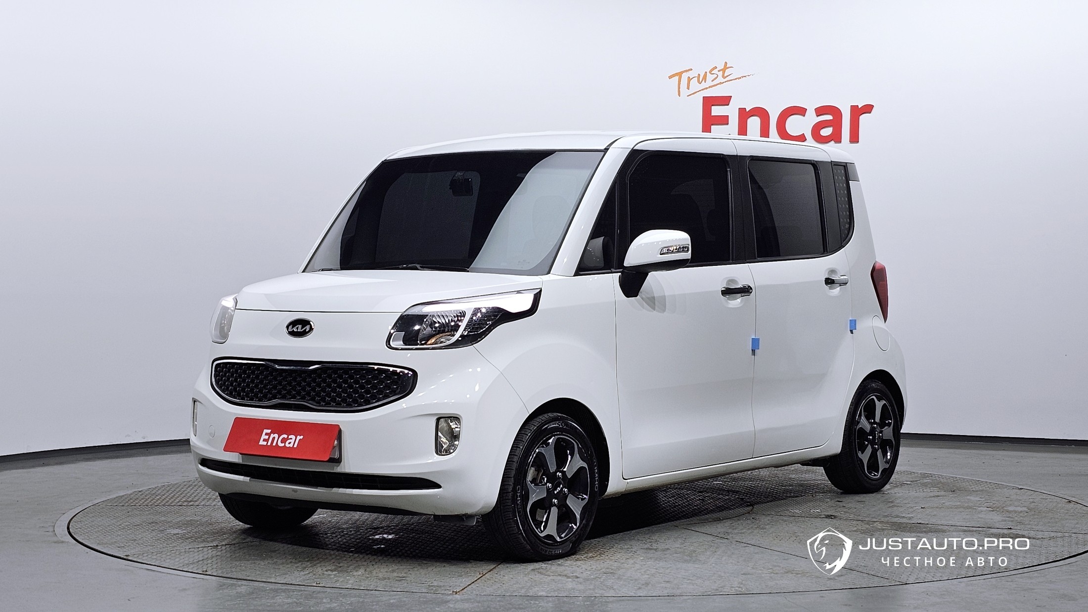 Автомобиль Kia RAY