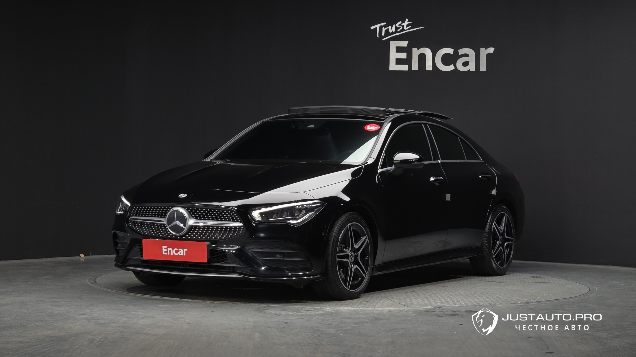 Автомобиль Mercedes-Benz CLA-Class