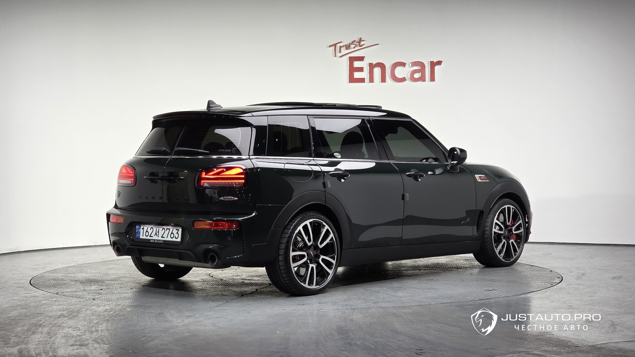 Автомобиль Mini Clubman