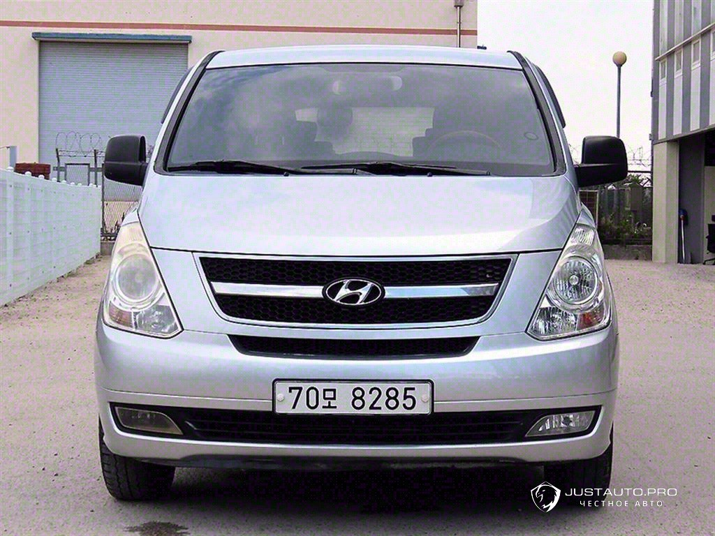 Автомобиль Hyundai Starex