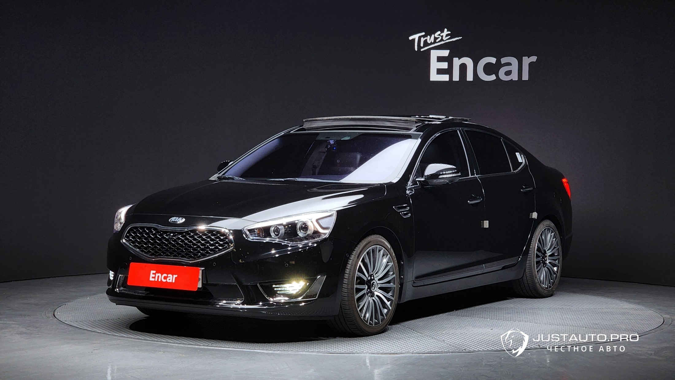 Автомобиль Kia K7